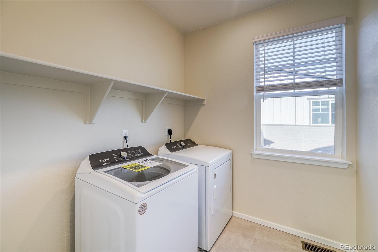 MLS Image #25 for 23891 e 40th avenue,aurora, Colorado