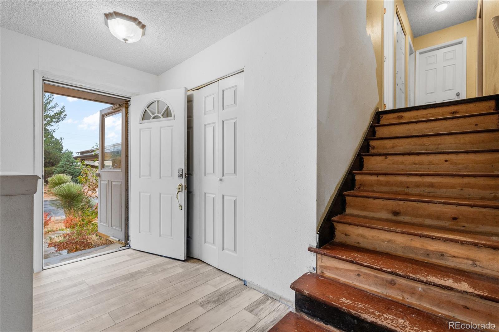 MLS Image #2 for 7114 s costilla street,littleton, Colorado