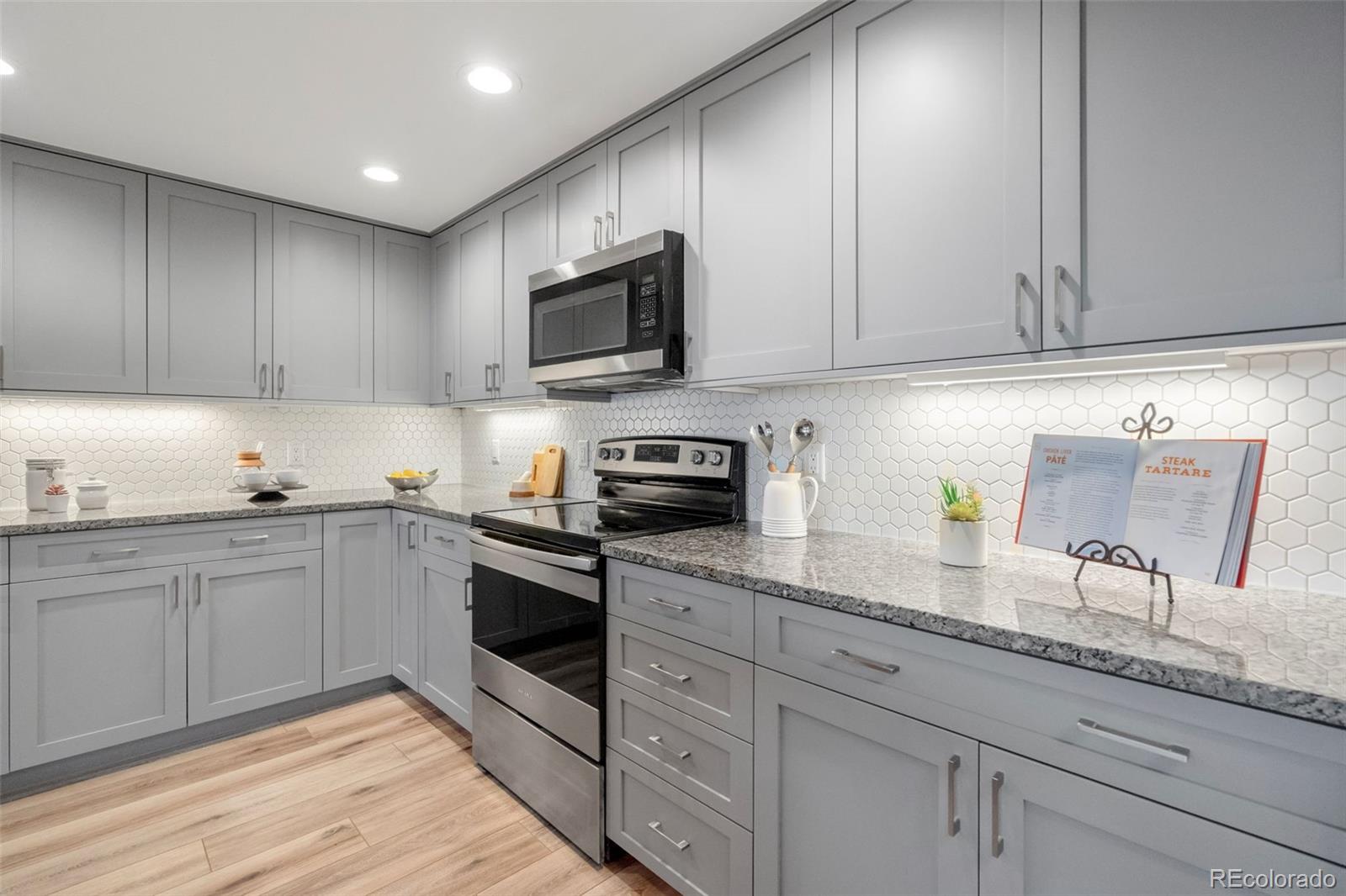 MLS Image #8 for 415 s howes street,fort collins, Colorado