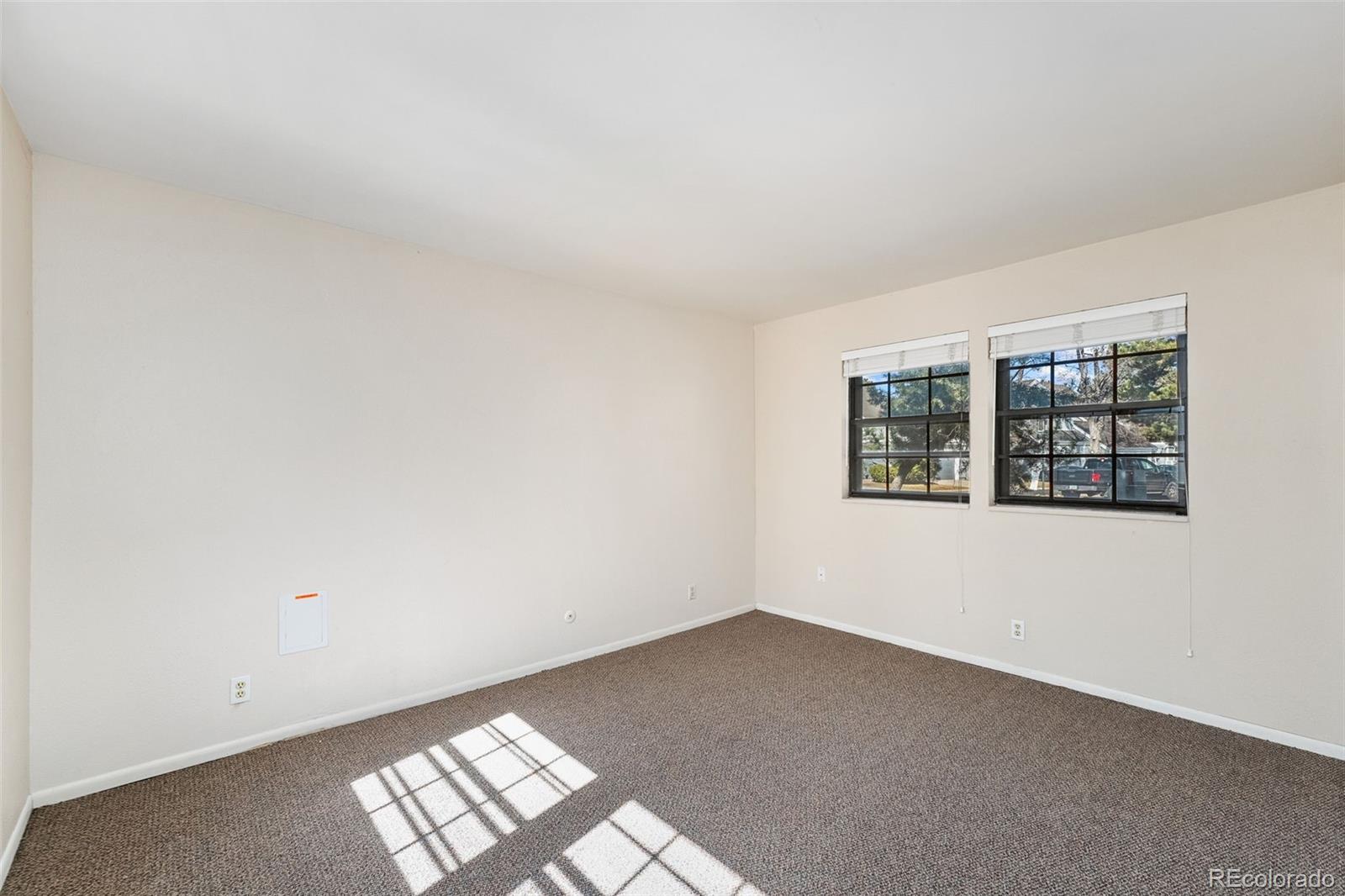 MLS Image #9 for 2770 s elmira street,denver, Colorado