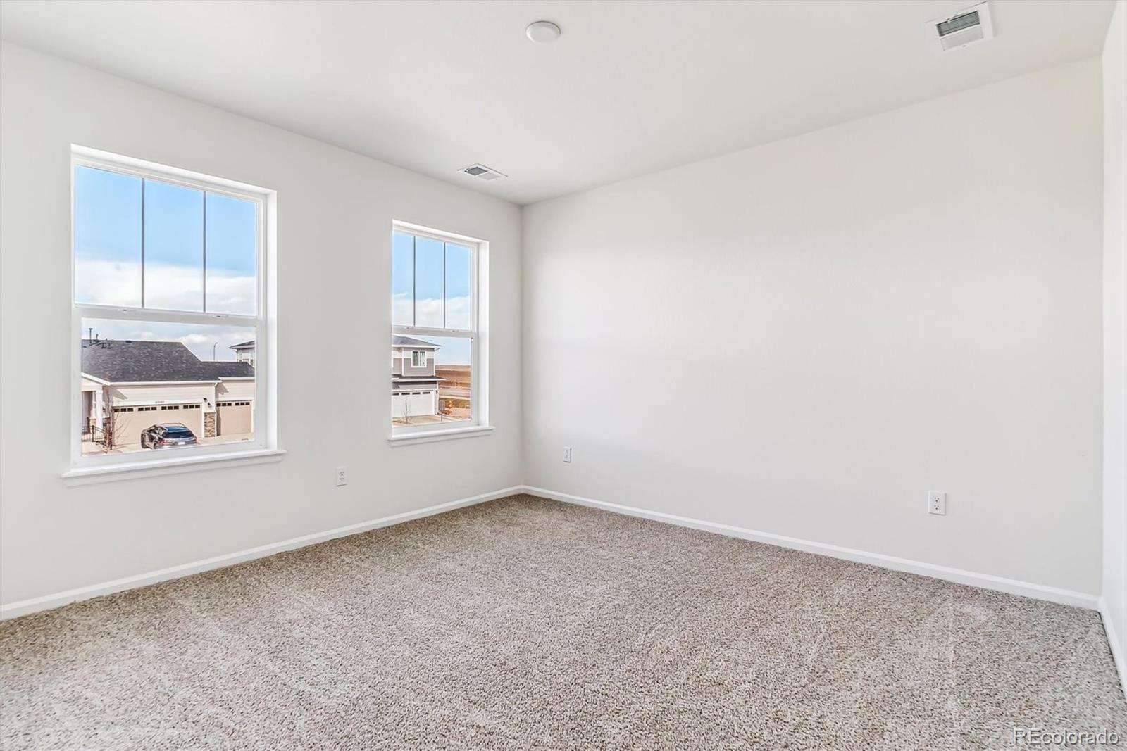MLS Image #10 for 25076 e 41st avenue,aurora, Colorado