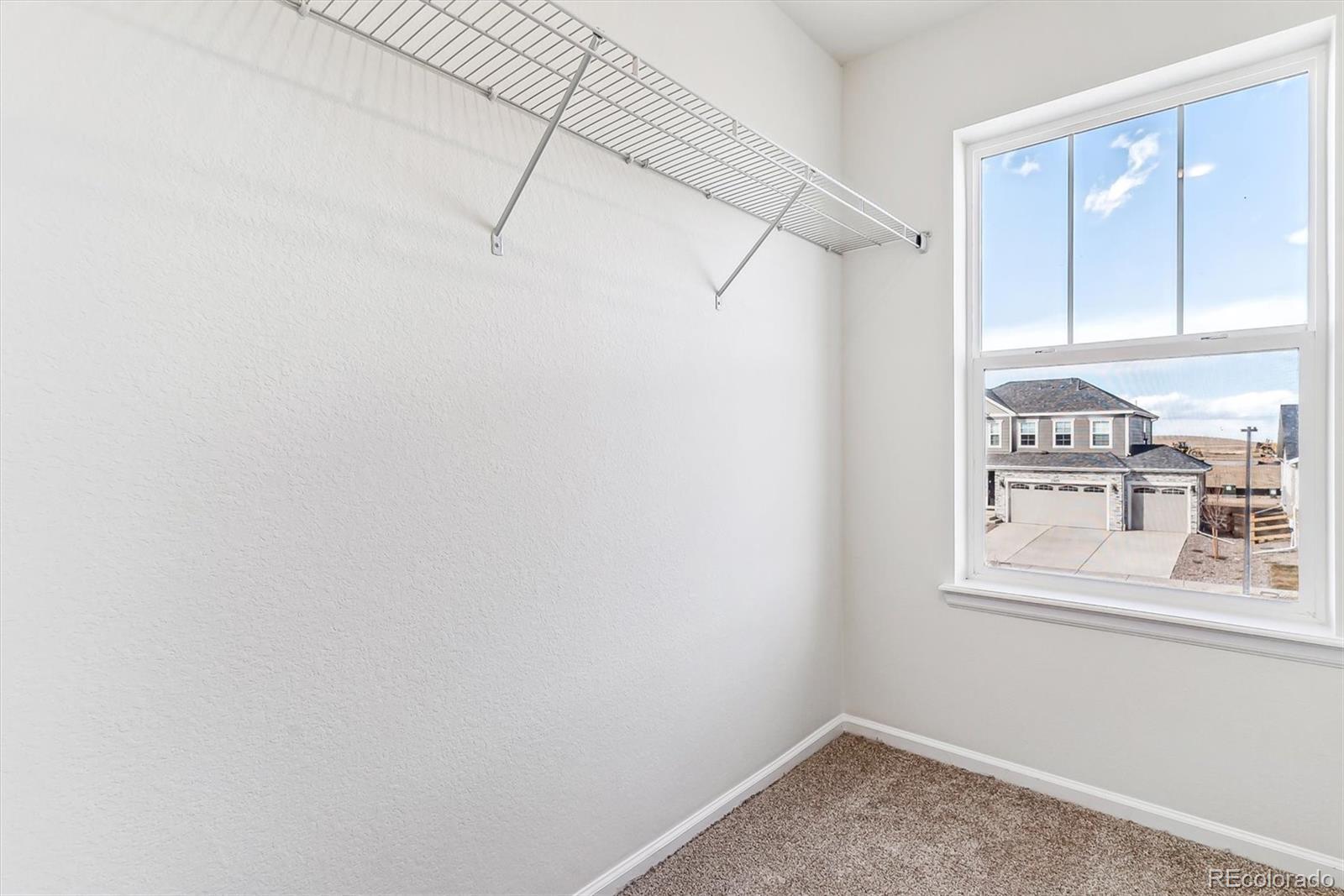MLS Image #11 for 25076 e 41st avenue,aurora, Colorado