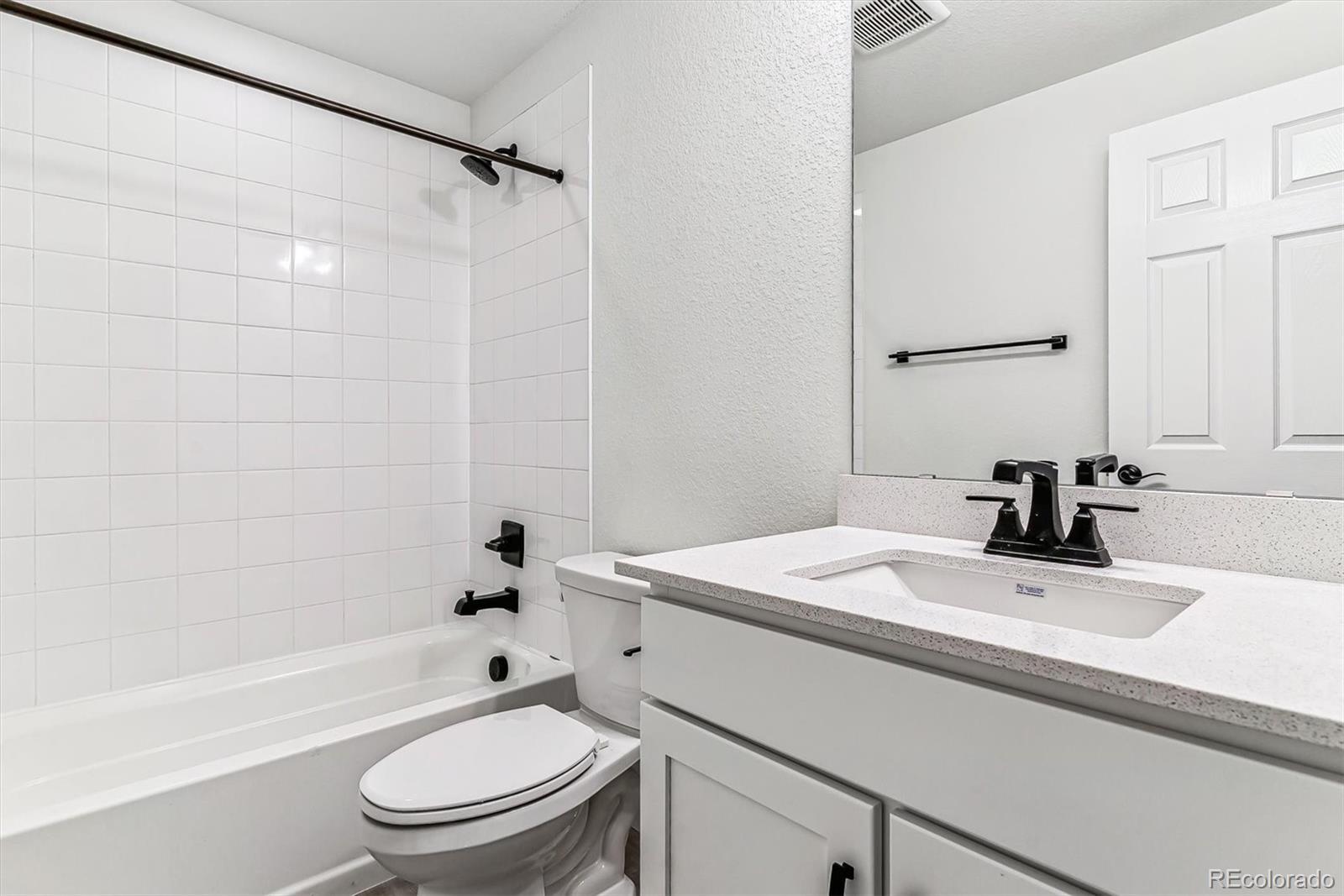 MLS Image #18 for 25076 e 41st avenue,aurora, Colorado