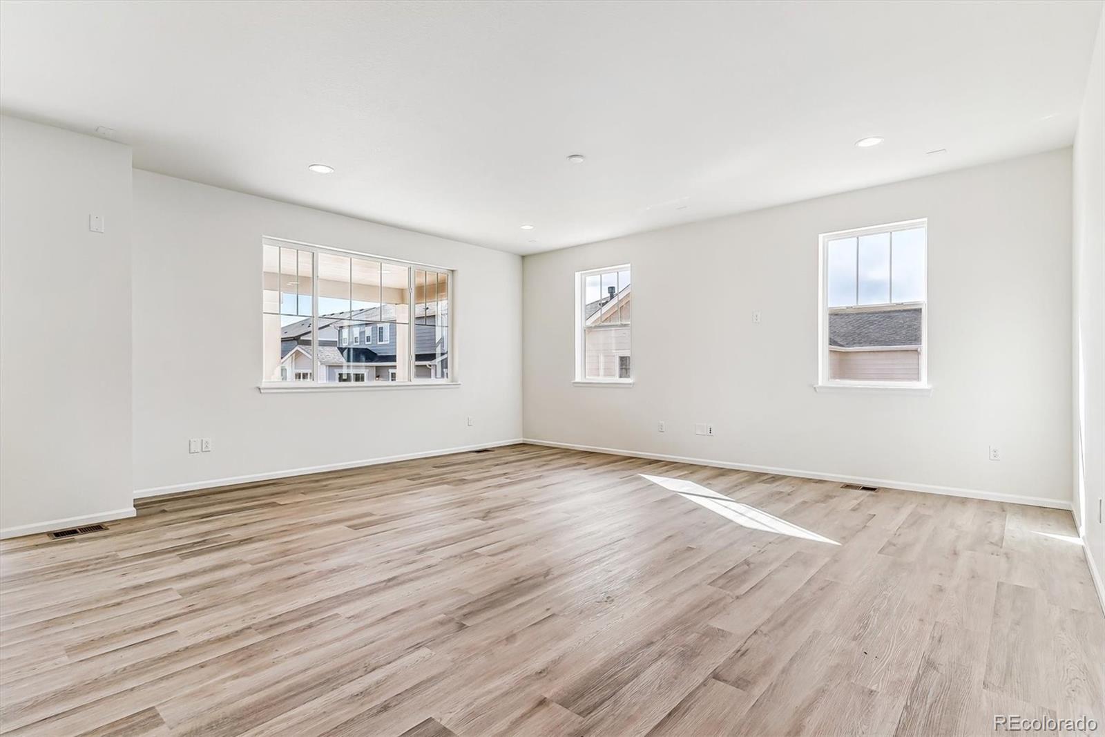 MLS Image #6 for 25076 e 41st avenue,aurora, Colorado