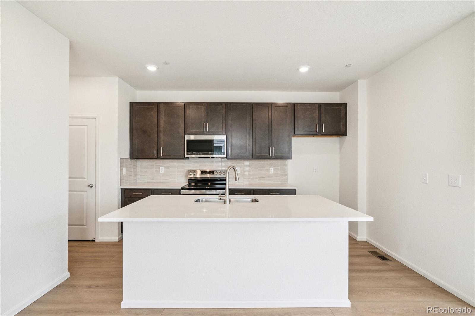 MLS Image #13 for 13568 e 111th avenue,commerce city, Colorado