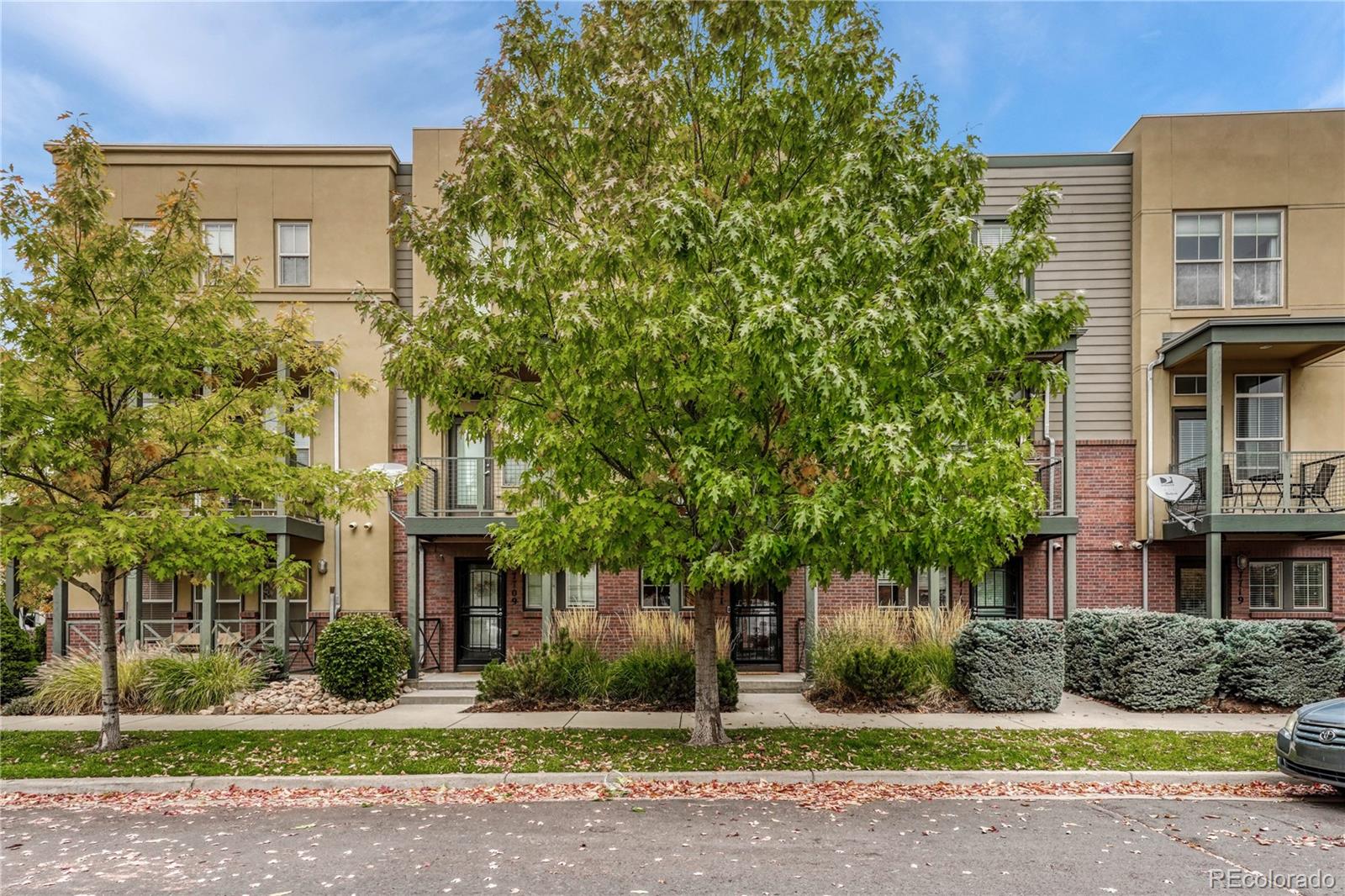 MLS Image #2 for 7711 e 28th place,denver, Colorado