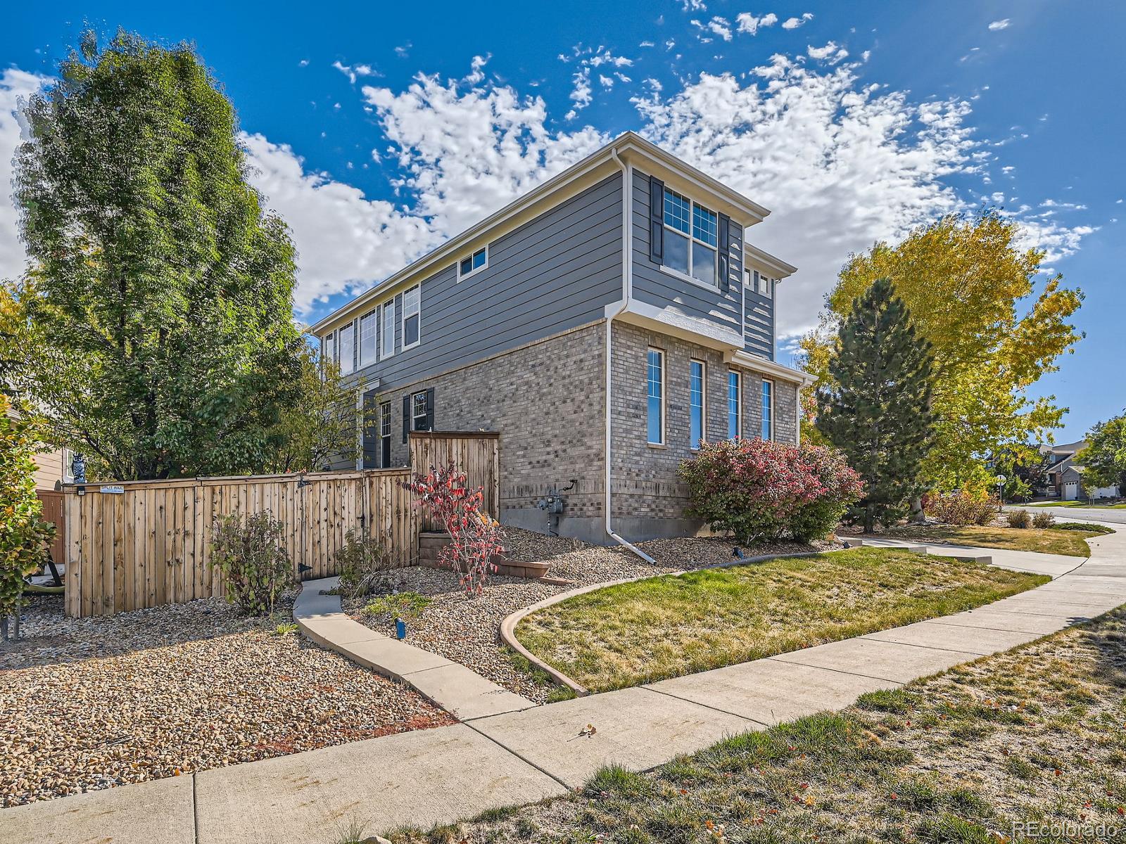 MLS Image #3 for 5364 s haleyville street,aurora, Colorado