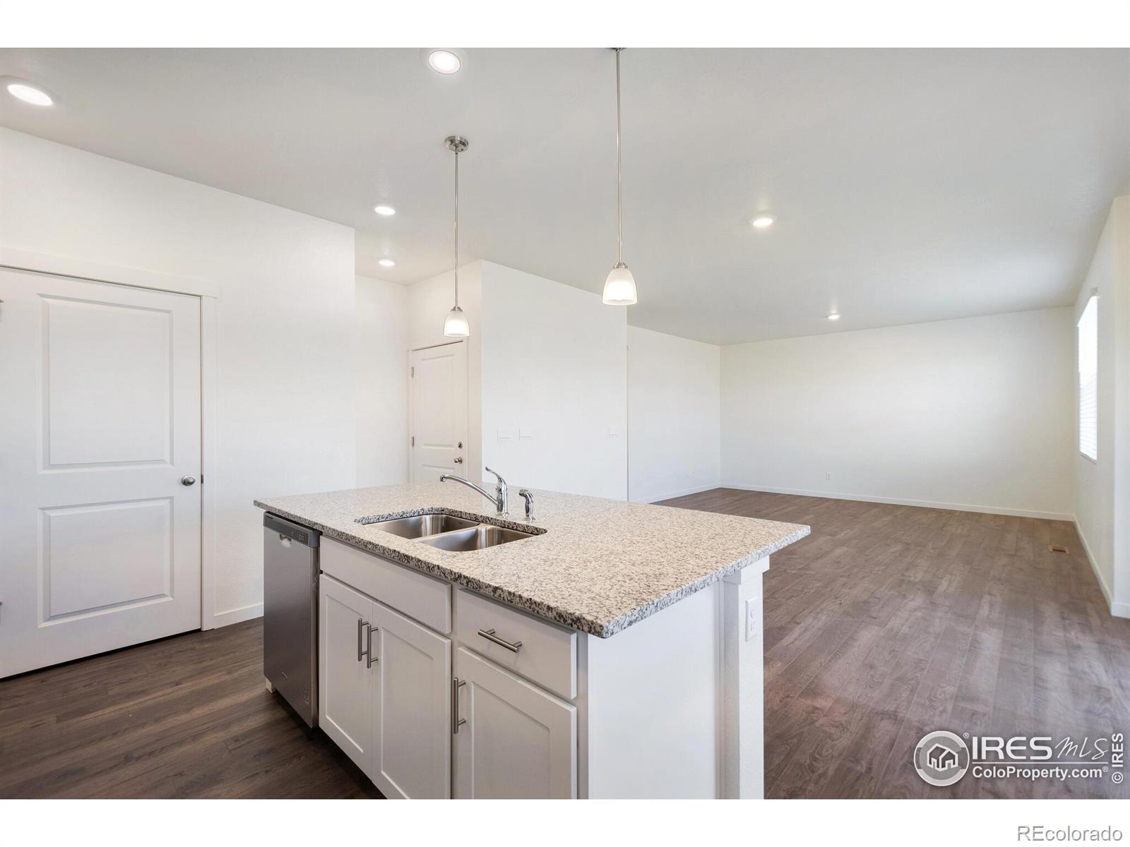 MLS Image #11 for 343  hummingbird lane,johnstown, Colorado