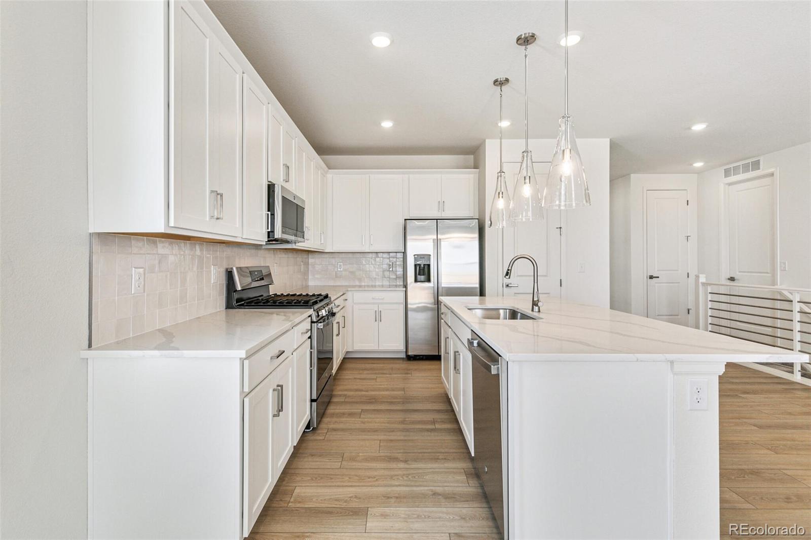 MLS Image #10 for 6187 e 155th place,thornton, Colorado