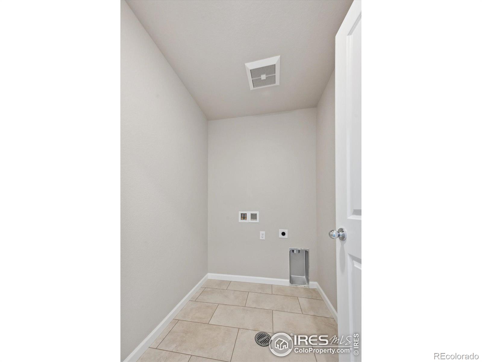 MLS Image #11 for 226  shoveler way,johnstown, Colorado