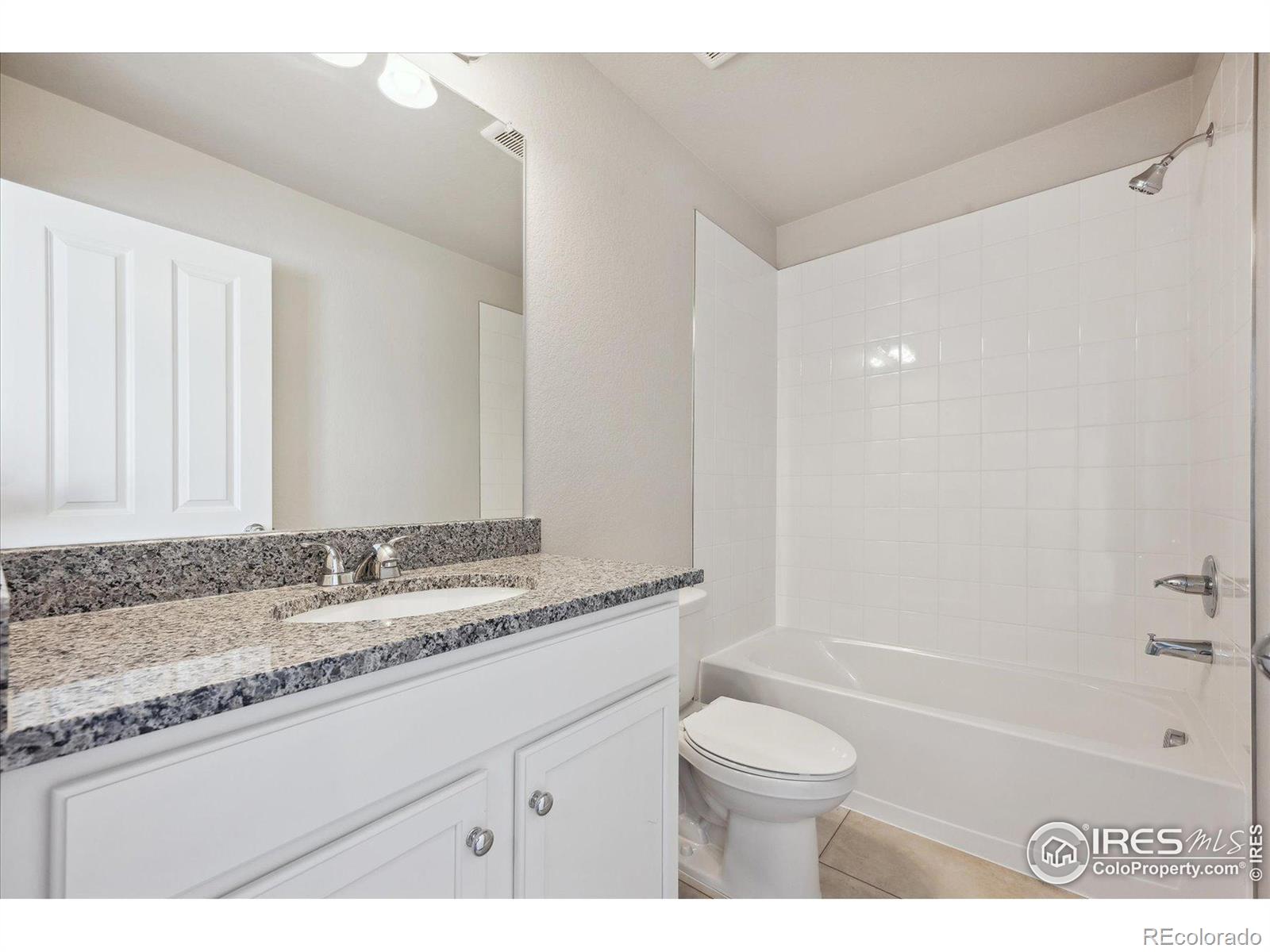 MLS Image #13 for 226  shoveler way,johnstown, Colorado