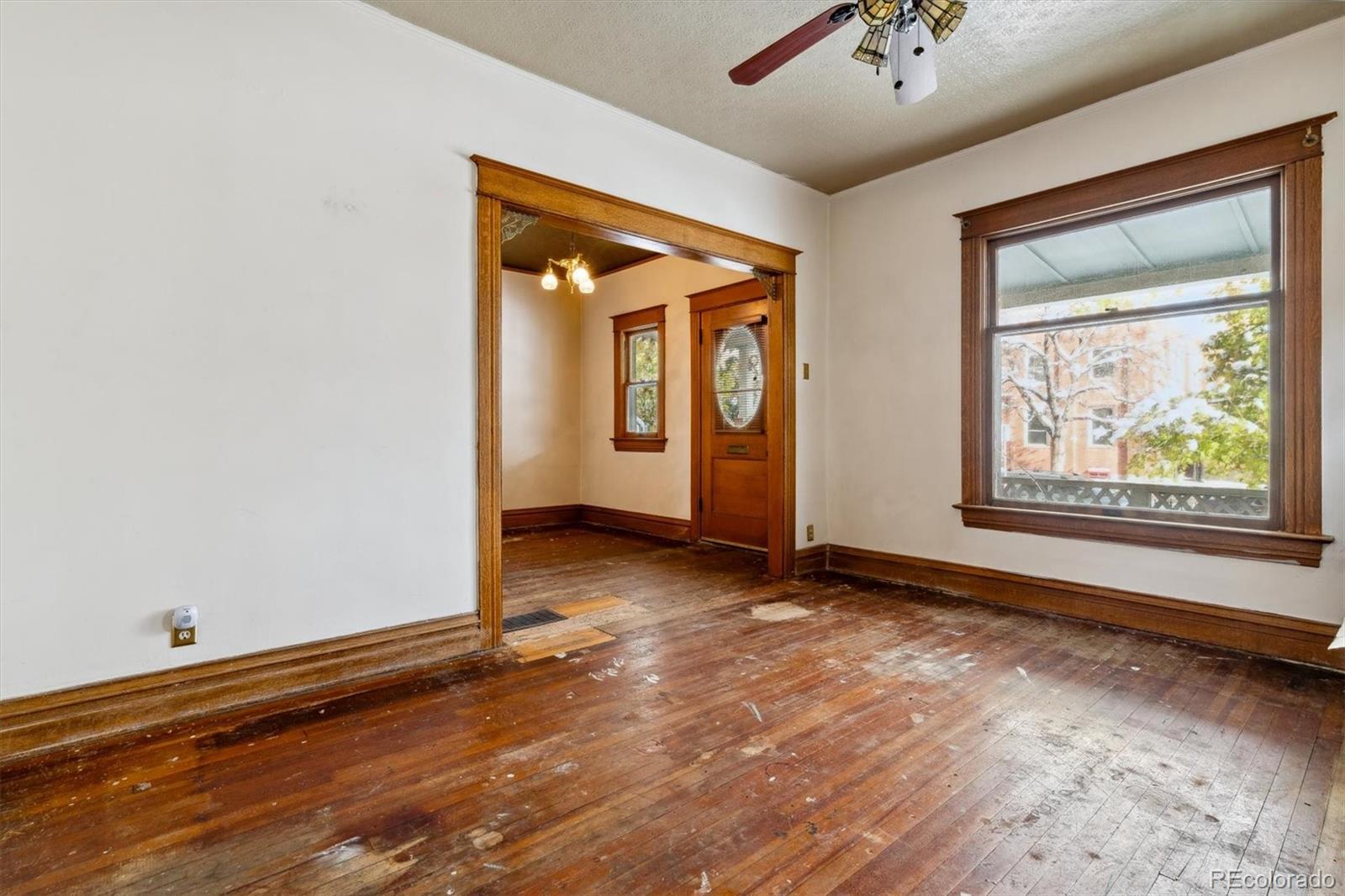 MLS Image #11 for 327 s sherman street,denver, Colorado