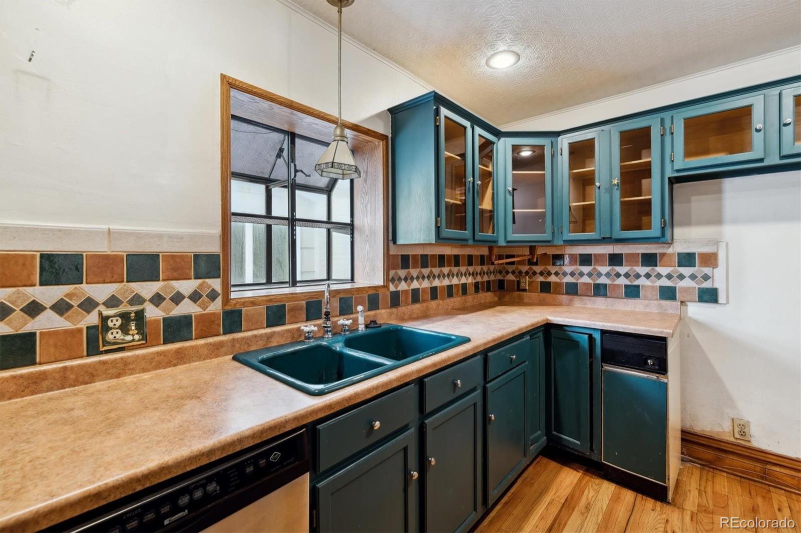 MLS Image #17 for 327 s sherman street,denver, Colorado