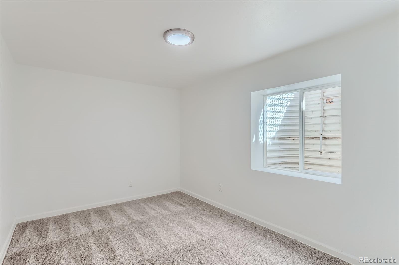 MLS Image #21 for 5548  tucson street,denver, Colorado