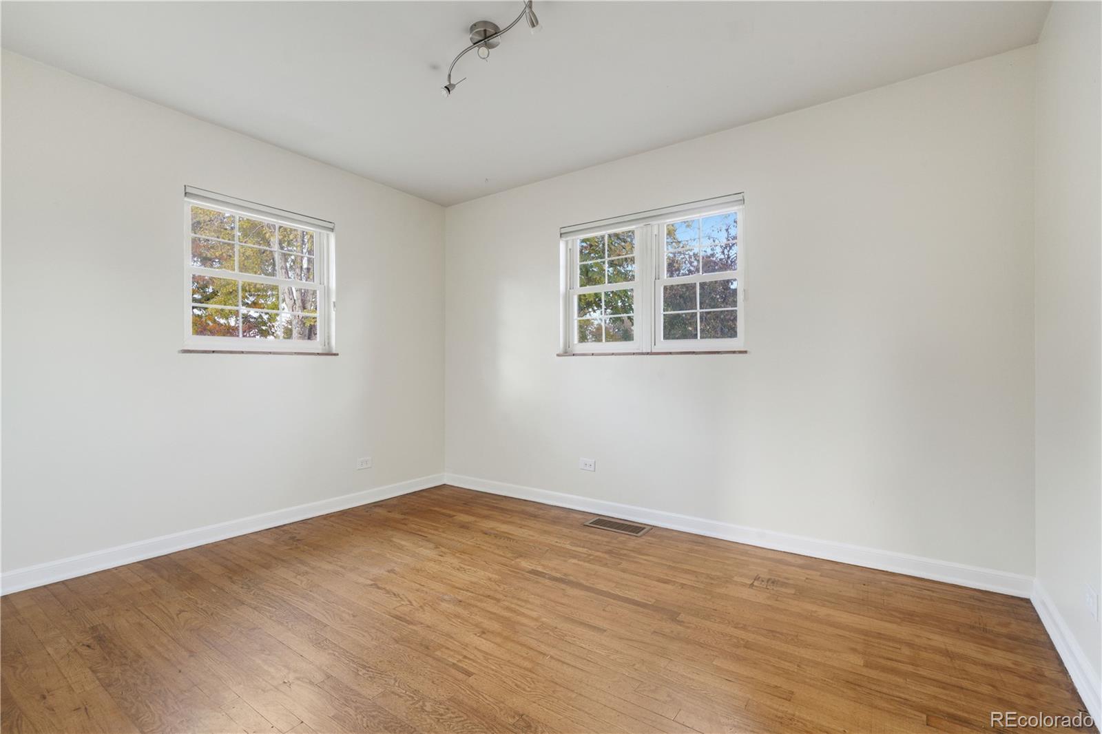 MLS Image #12 for 3241  niagara street,denver, Colorado