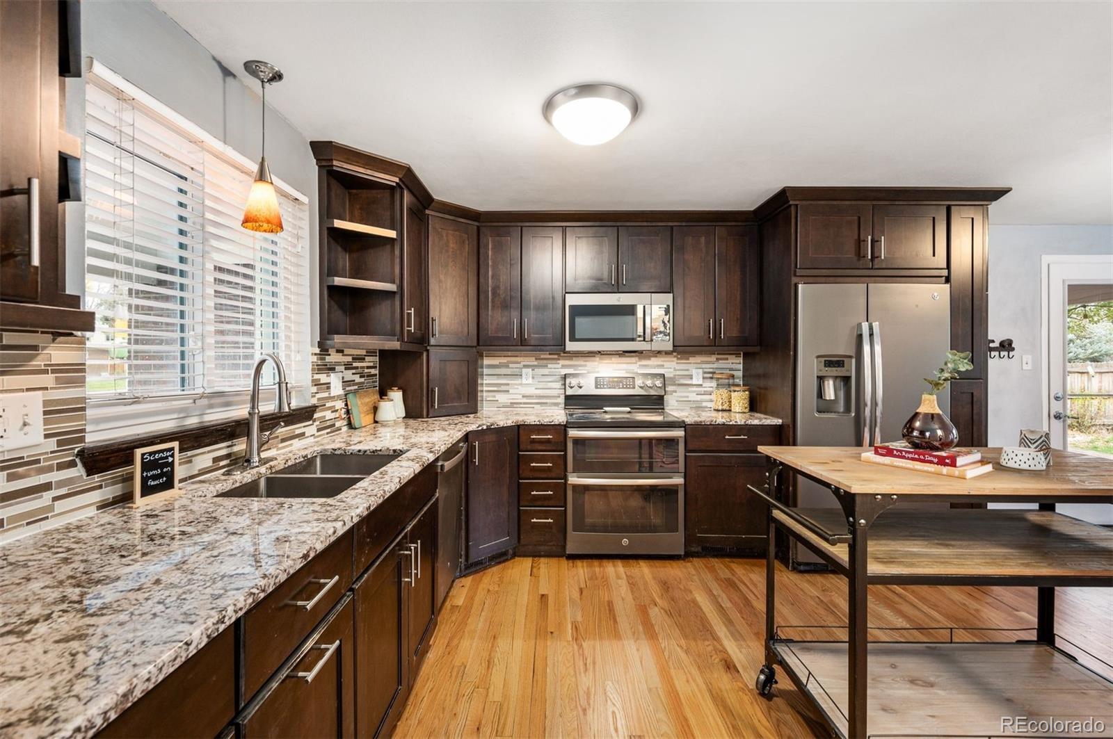 MLS Image #12 for 1700 s monaco parkway,denver, Colorado