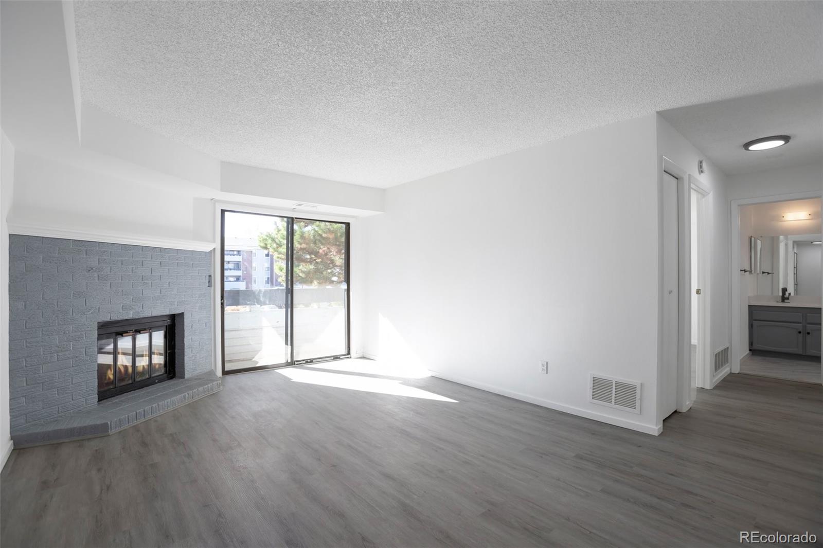 MLS Image #13 for 14467 e 1st drive b09,aurora, Colorado