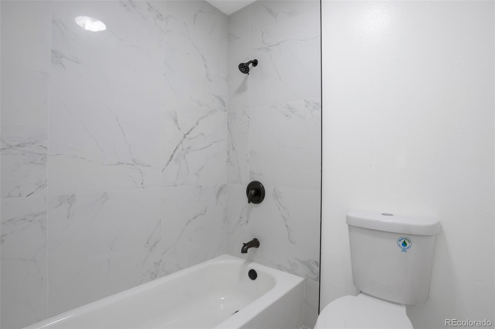 MLS Image #3 for 14467 e 1st drive b09,aurora, Colorado