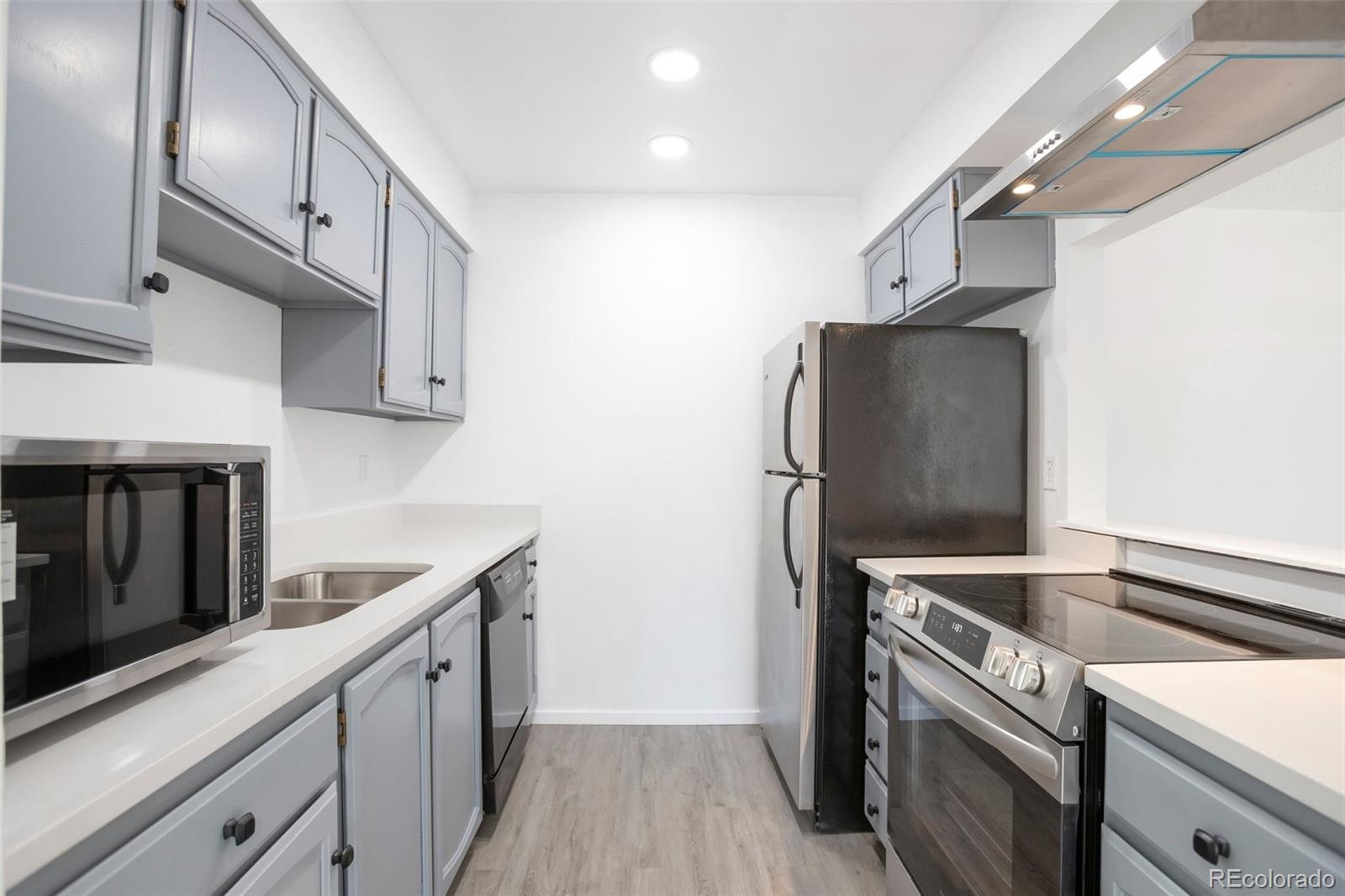 MLS Image #9 for 14467 e 1st drive b09,aurora, Colorado