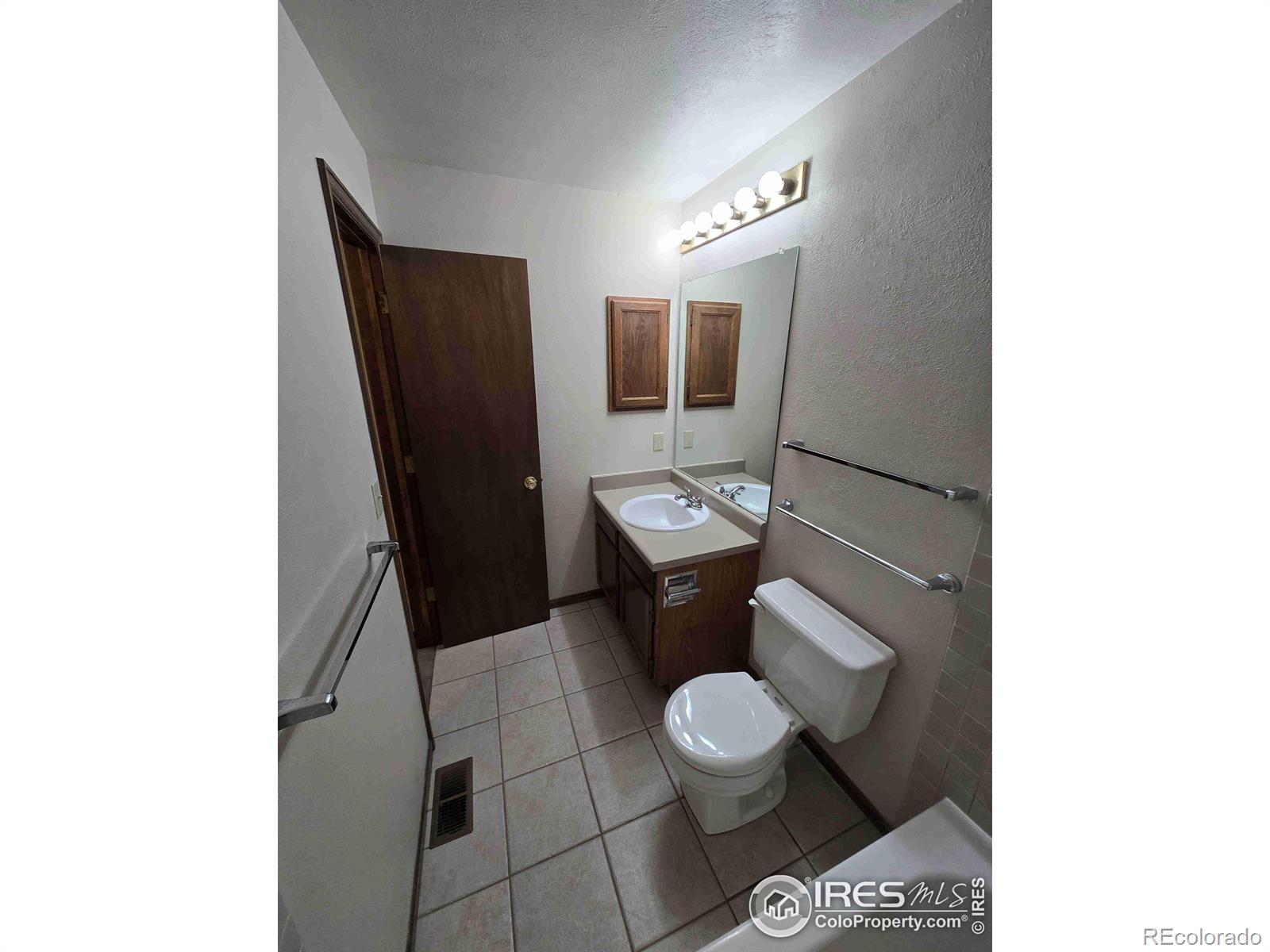 MLS Image #13 for 2420 s springwood court,lafayette, Colorado