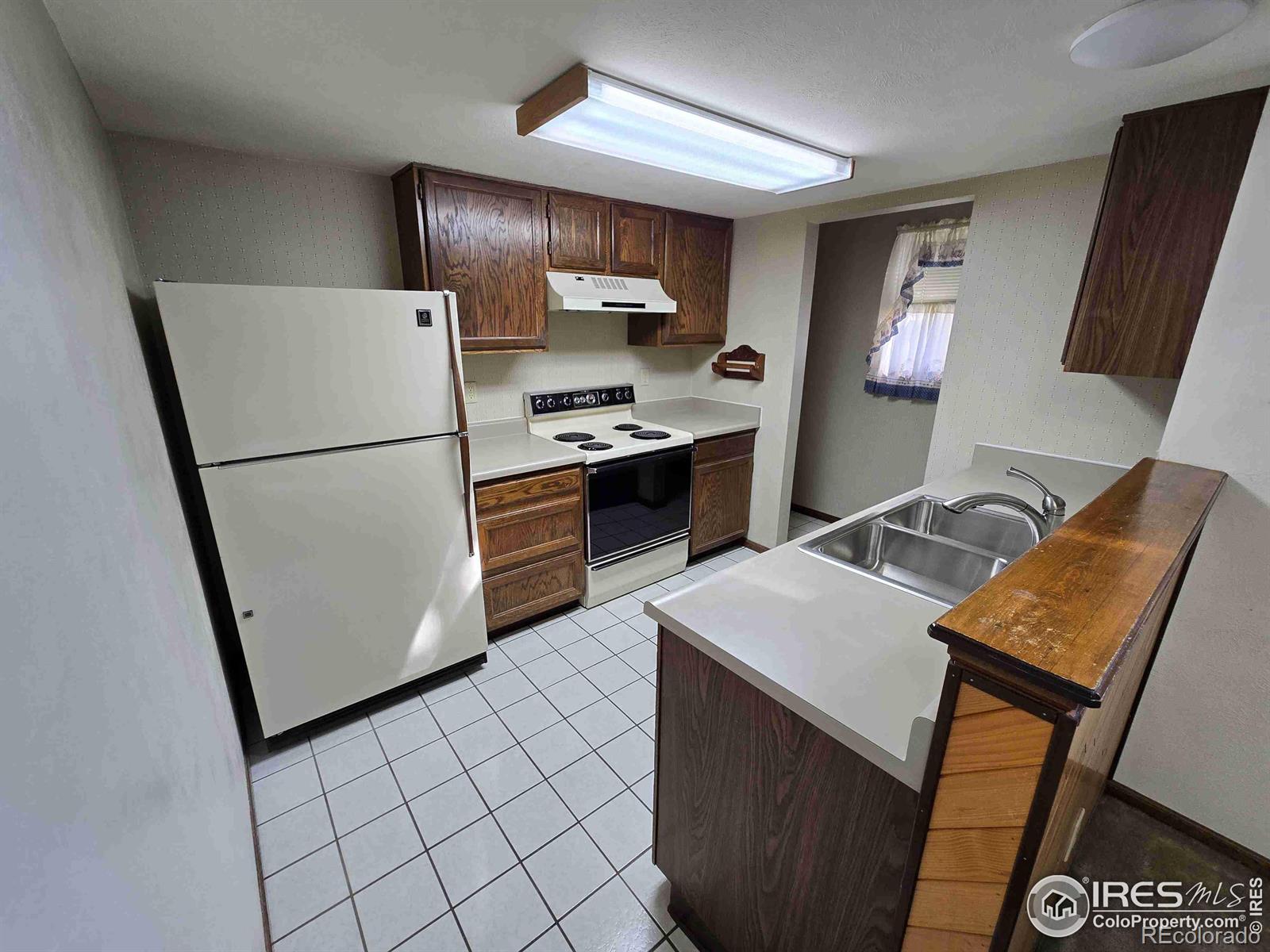 MLS Image #6 for 2420 s springwood court,lafayette, Colorado