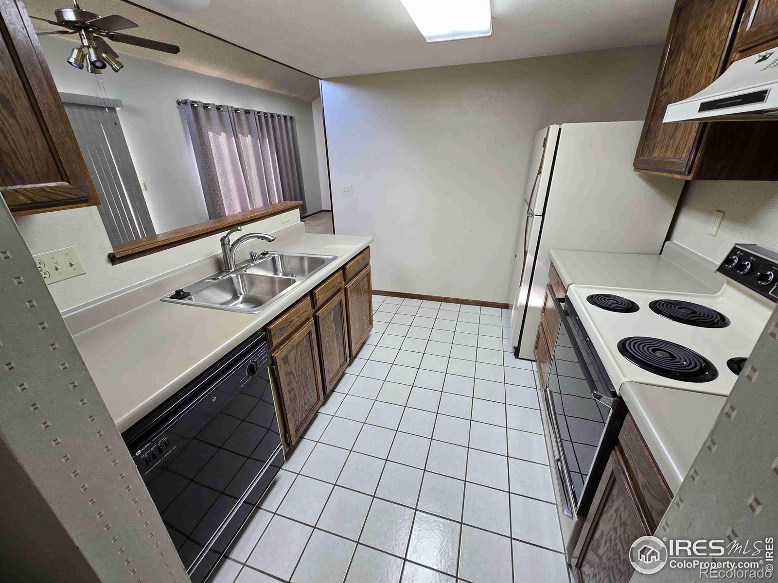 MLS Image #7 for 2420 s springwood court,lafayette, Colorado
