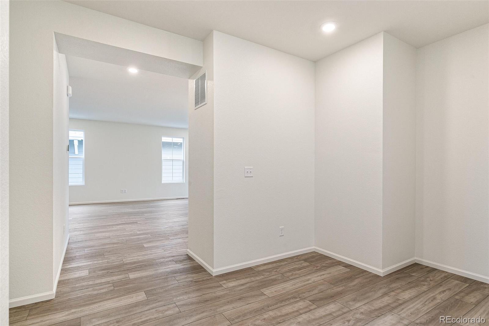 MLS Image #16 for 9310  bahama court,commerce city, Colorado
