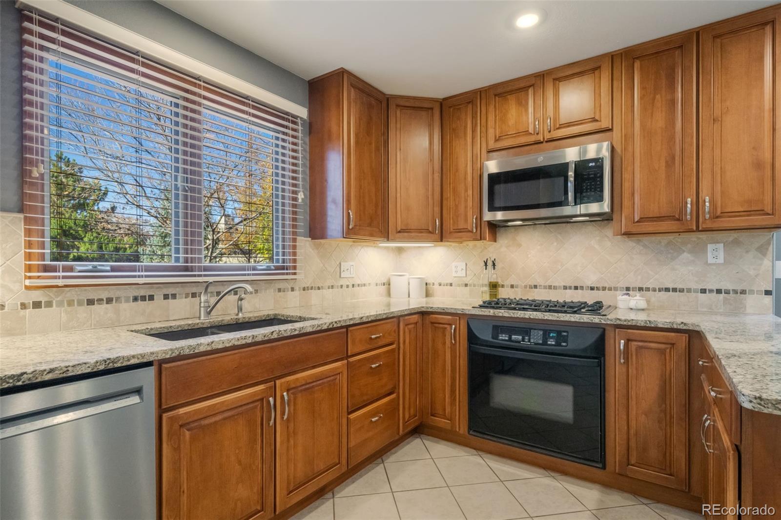 MLS Image #12 for 7118 s parfet street,littleton, Colorado