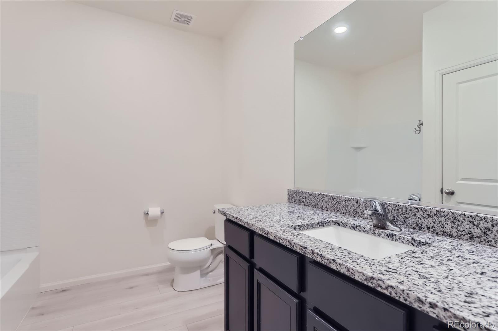 MLS Image #11 for 210 n stewart street,keenesburg, Colorado
