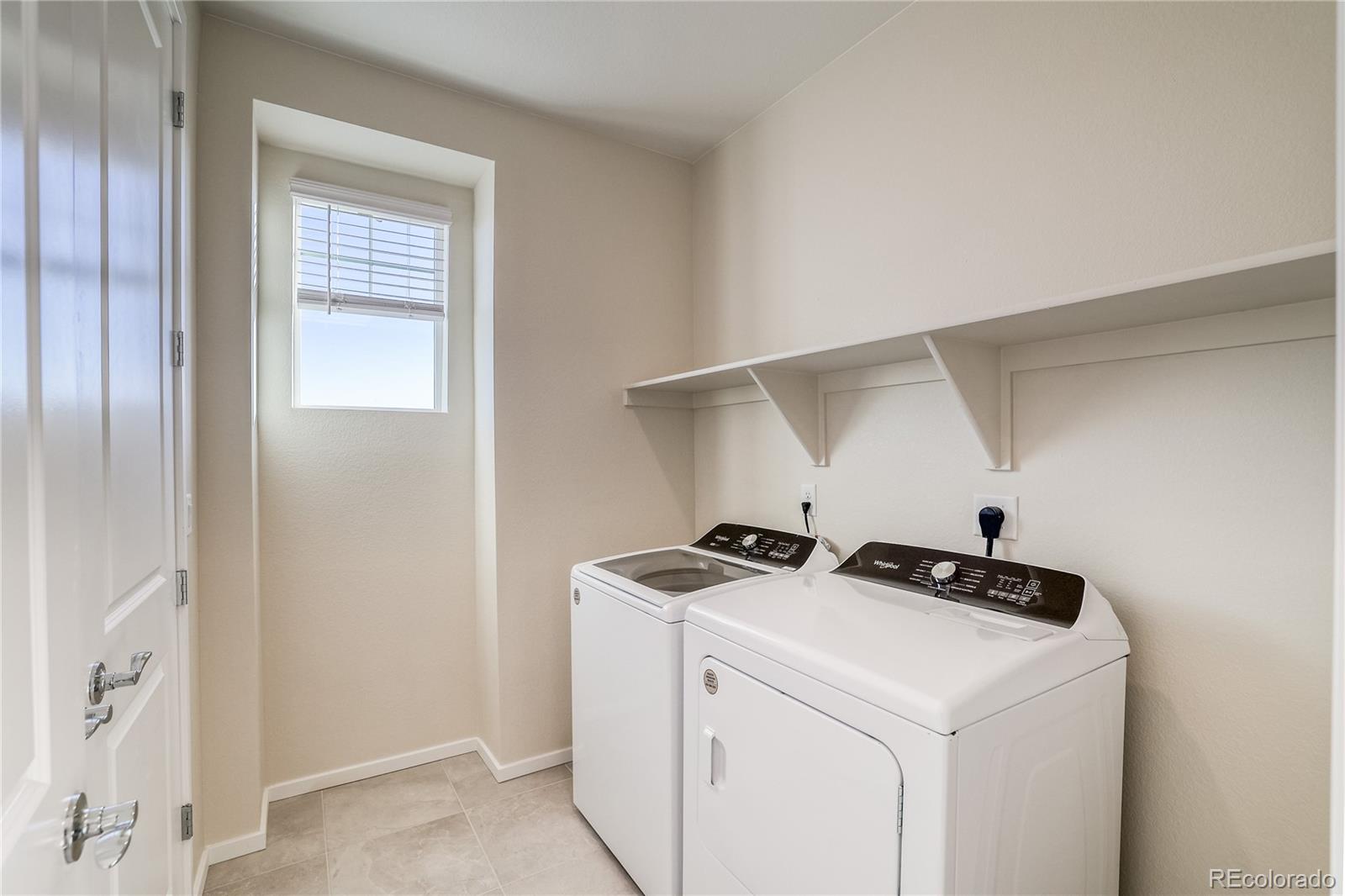 MLS Image #19 for 23911 e 40th avenue,aurora, Colorado