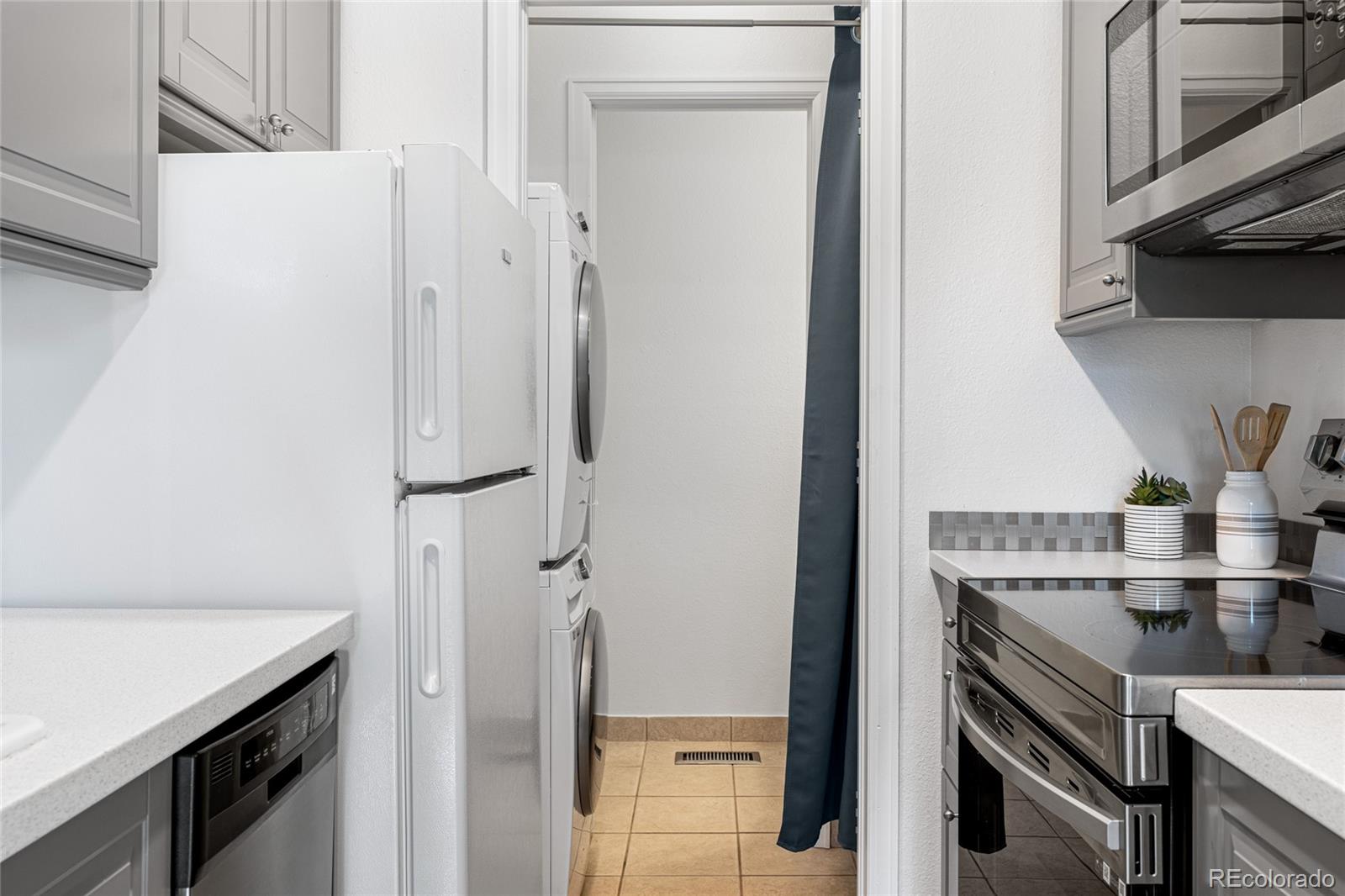 MLS Image #12 for 1307  baker street,longmont, Colorado