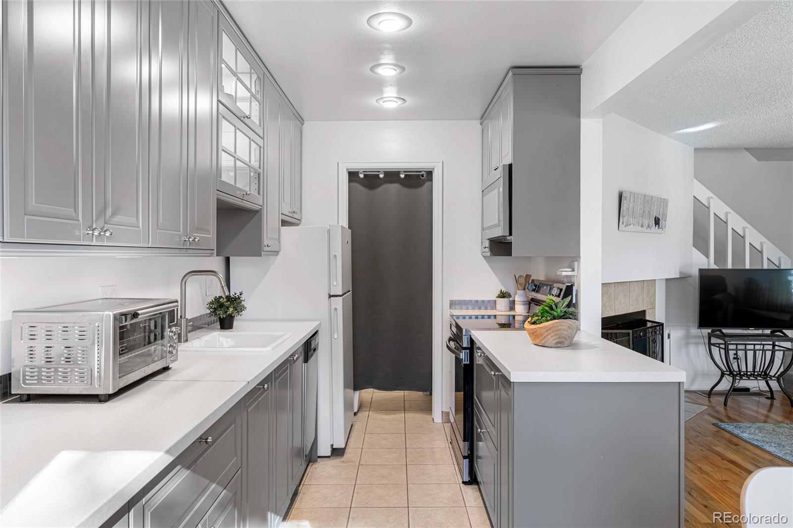 MLS Image #3 for 1307  baker street,longmont, Colorado