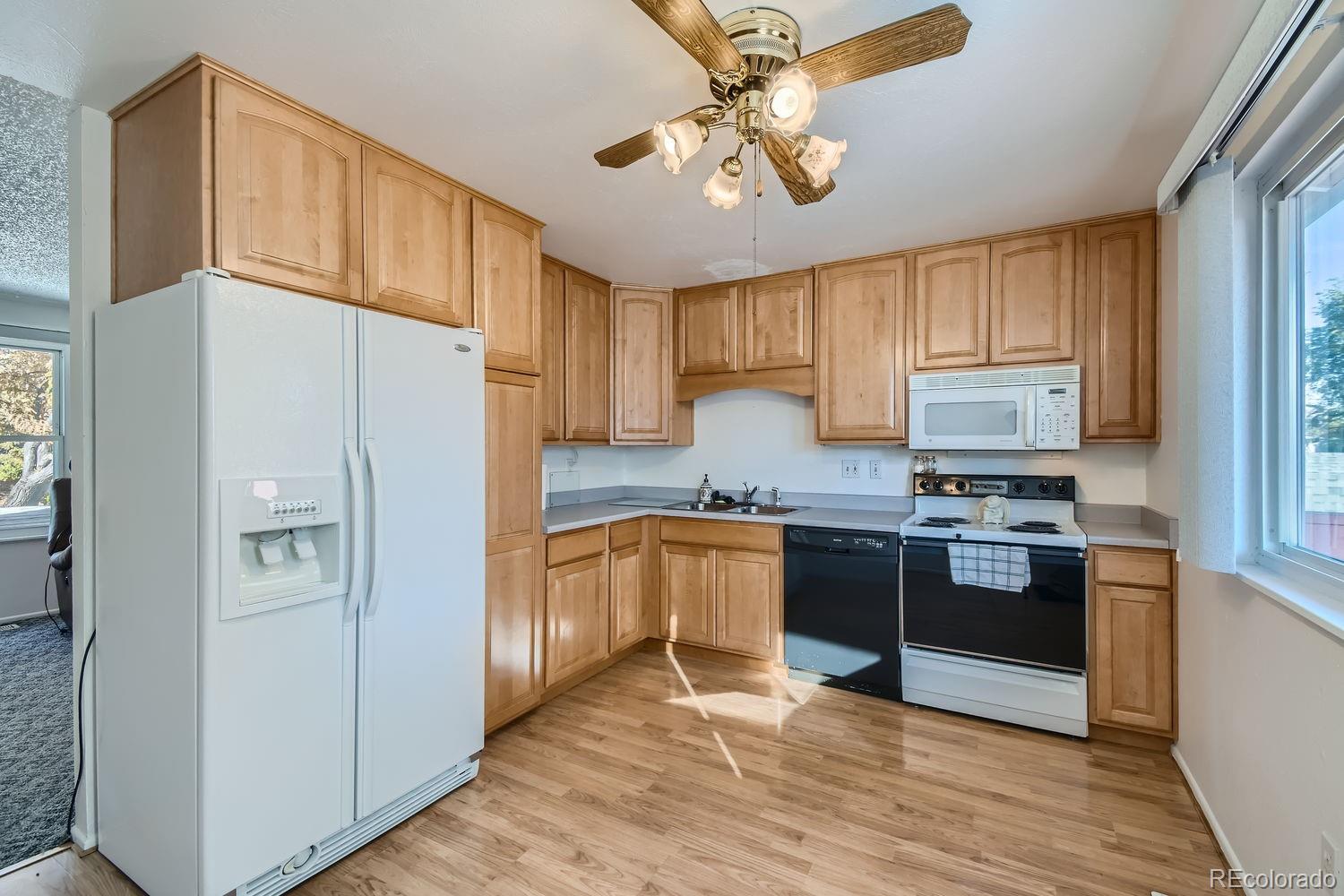 MLS Image #7 for 16186 e bates drive,aurora, Colorado