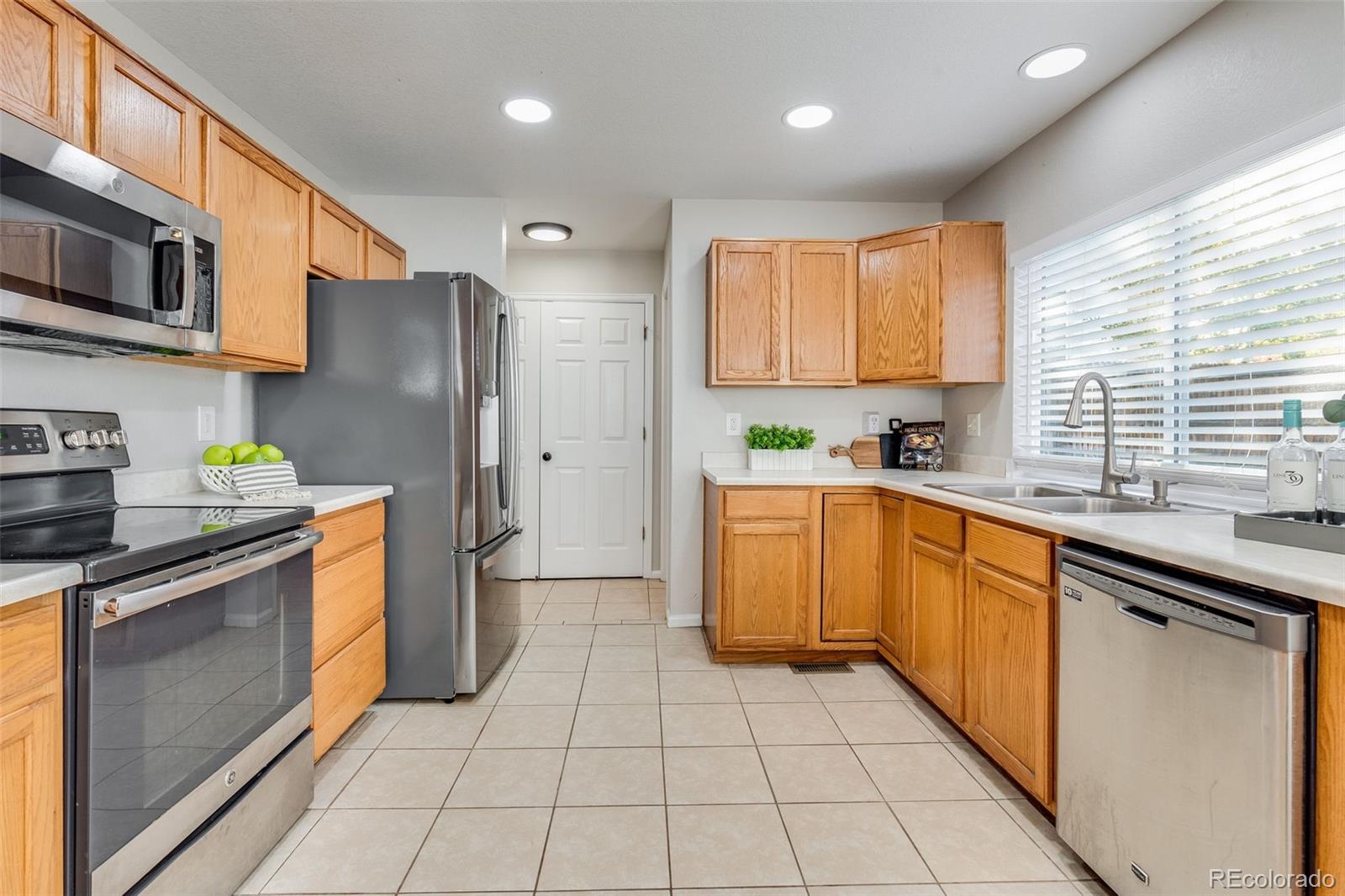 MLS Image #9 for 18214 e linvale drive,aurora, Colorado