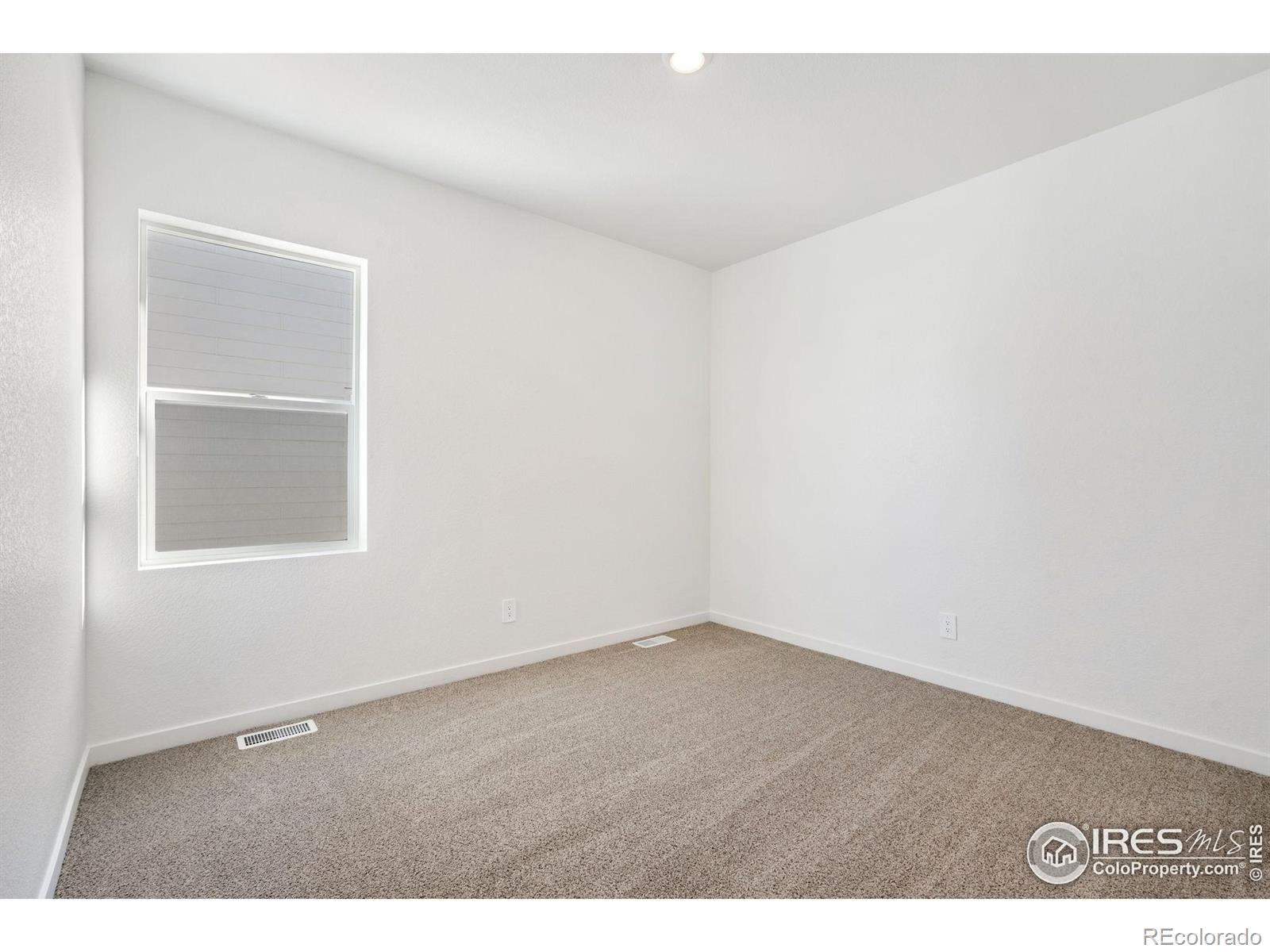 MLS Image #10 for 3704  kenai street,evans, Colorado