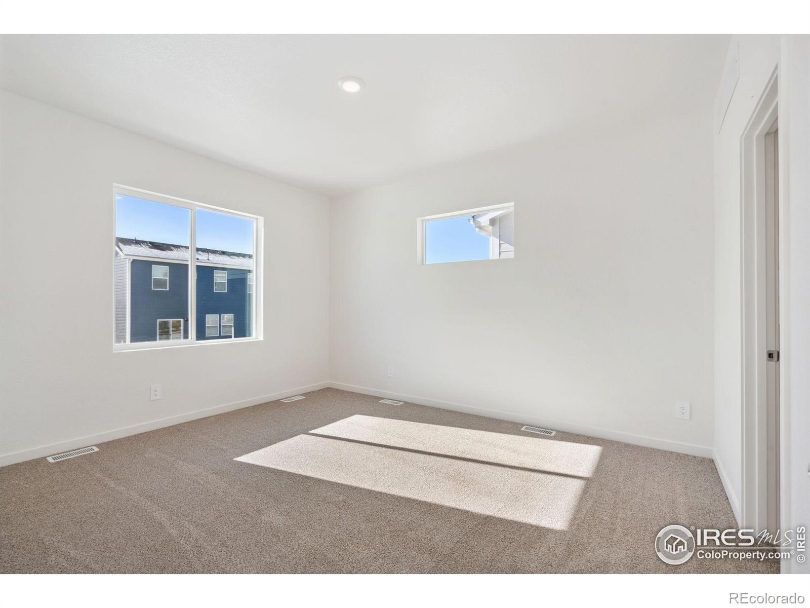 MLS Image #11 for 3704  kenai street,evans, Colorado