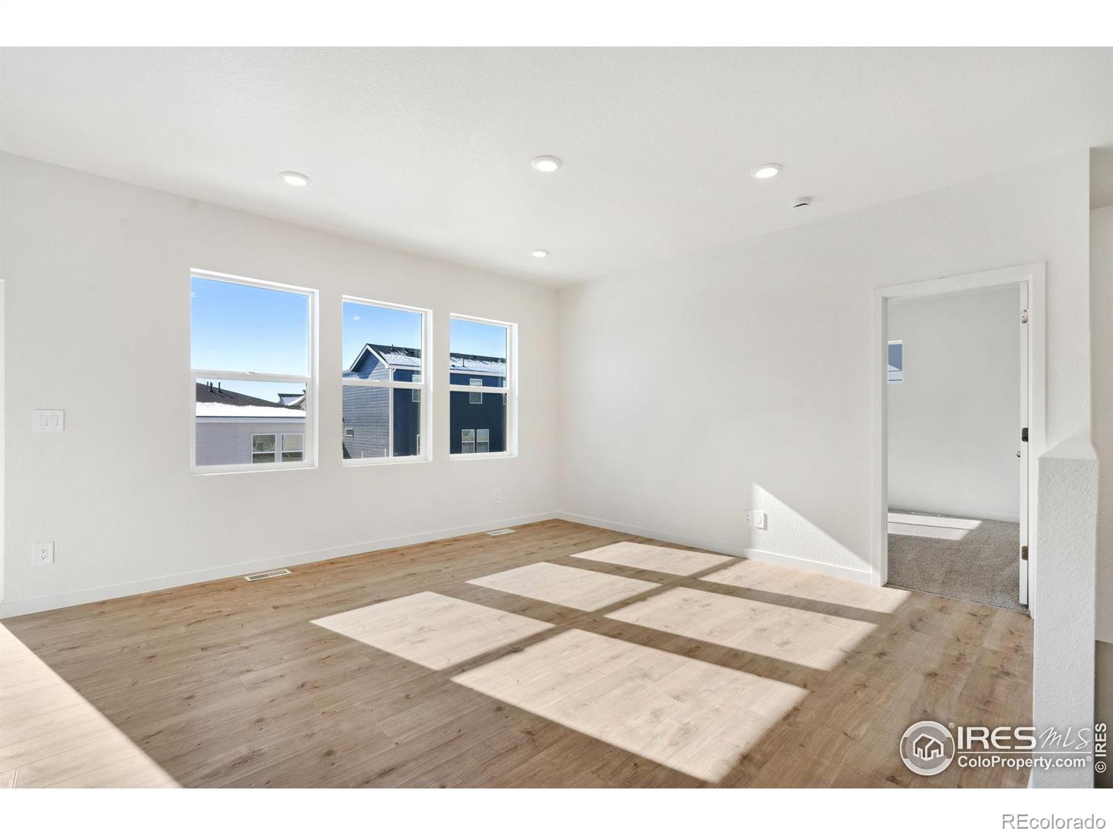 MLS Image #9 for 3704  kenai street,evans, Colorado