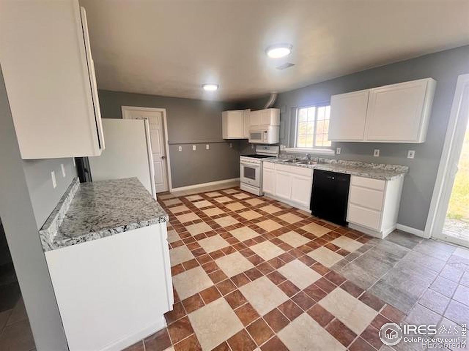 MLS Image #9 for 18542  county road 8 ,wiggins, Colorado