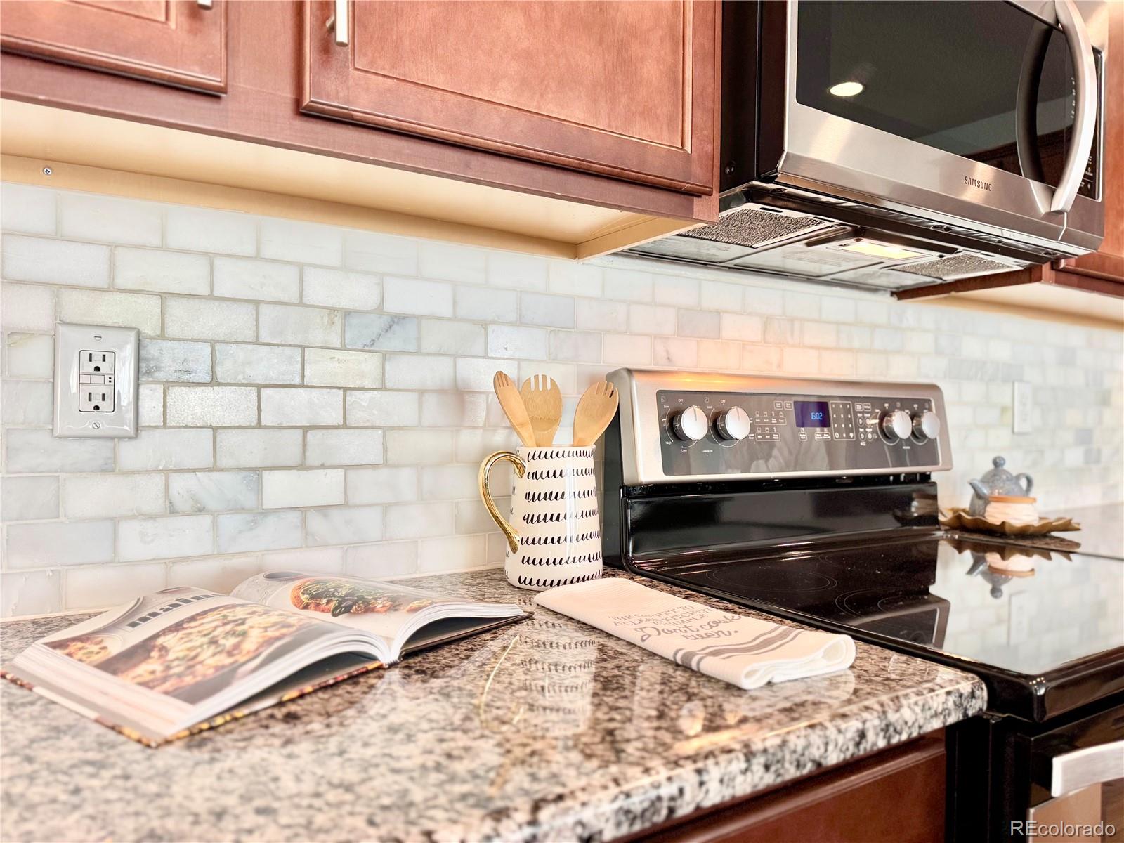 MLS Image #6 for 17630 w 94th drive,arvada, Colorado
