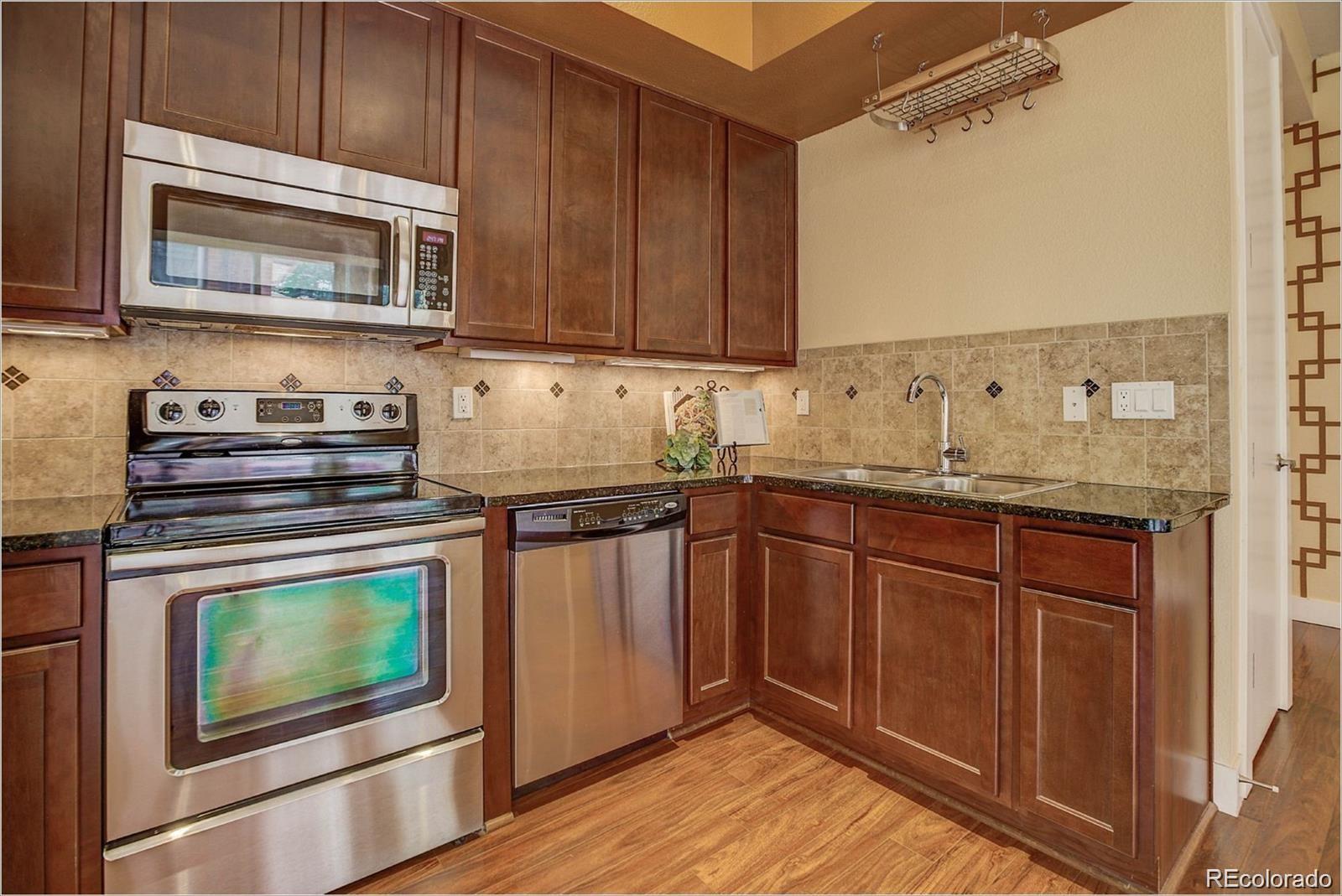 MLS Image #10 for 1488  madison street,denver, Colorado