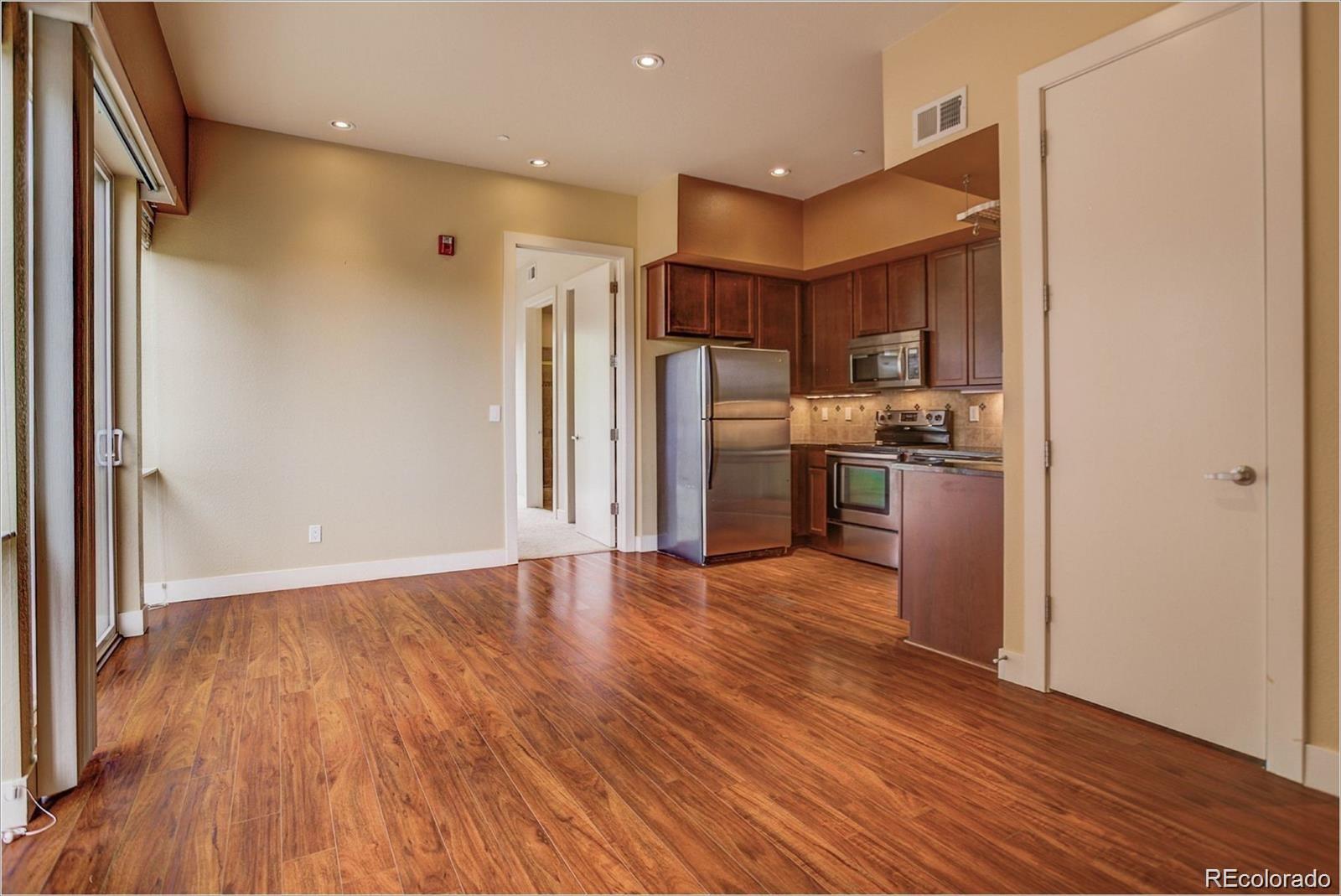MLS Image #8 for 1488  madison street,denver, Colorado