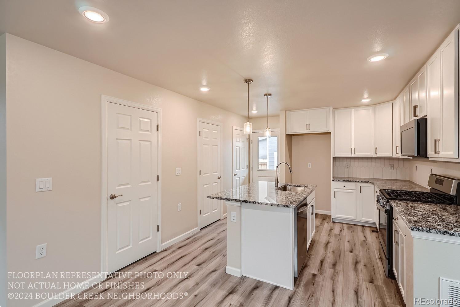 MLS Image #10 for 10271 e 62nd place,denver, Colorado