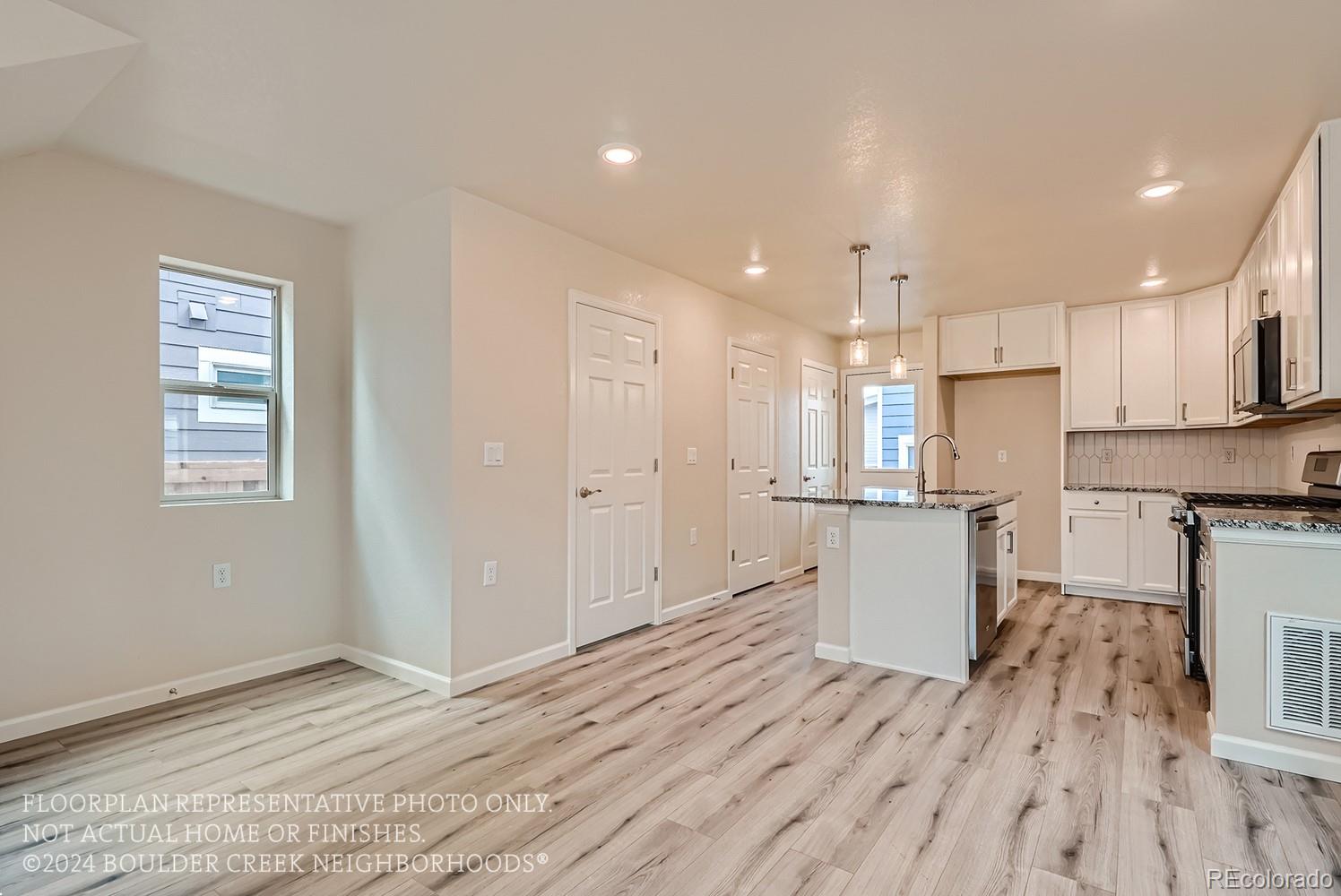 MLS Image #14 for 10271 e 62nd place,denver, Colorado