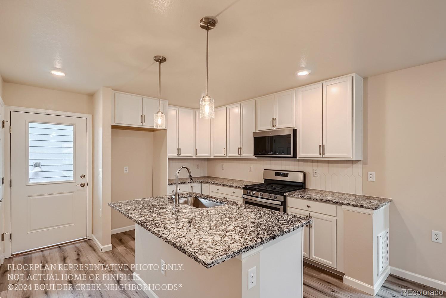 MLS Image #9 for 10271 e 62nd place,denver, Colorado