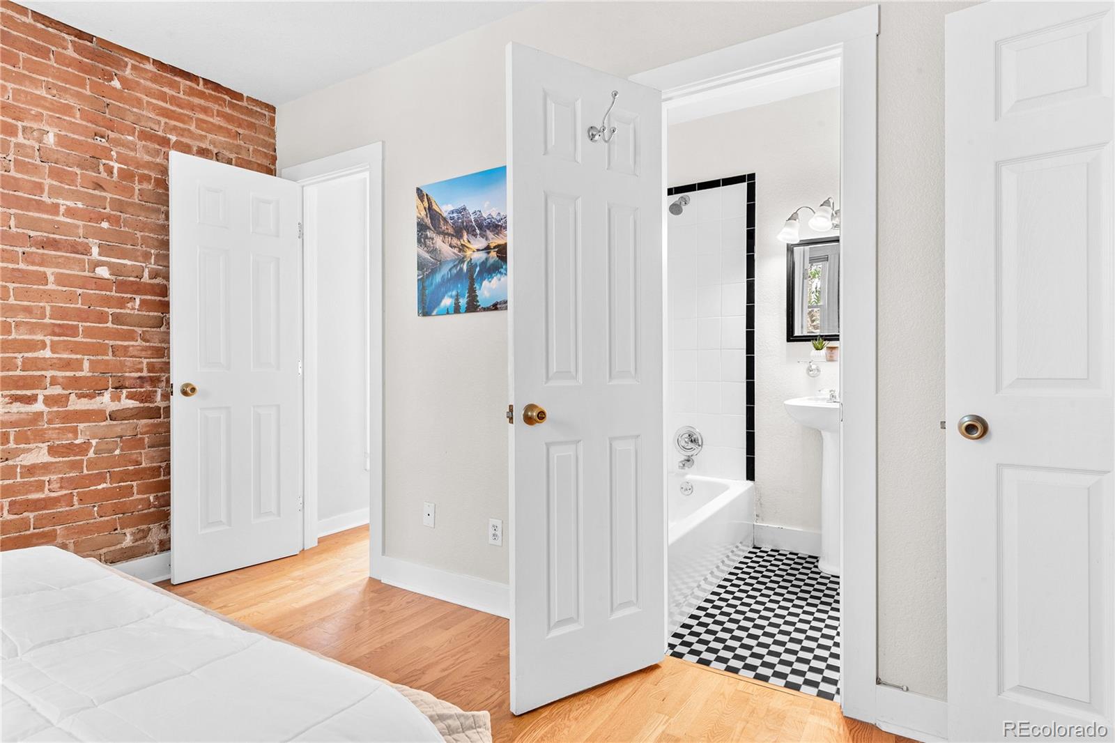 MLS Image #27 for 2308 n marion street,denver, Colorado