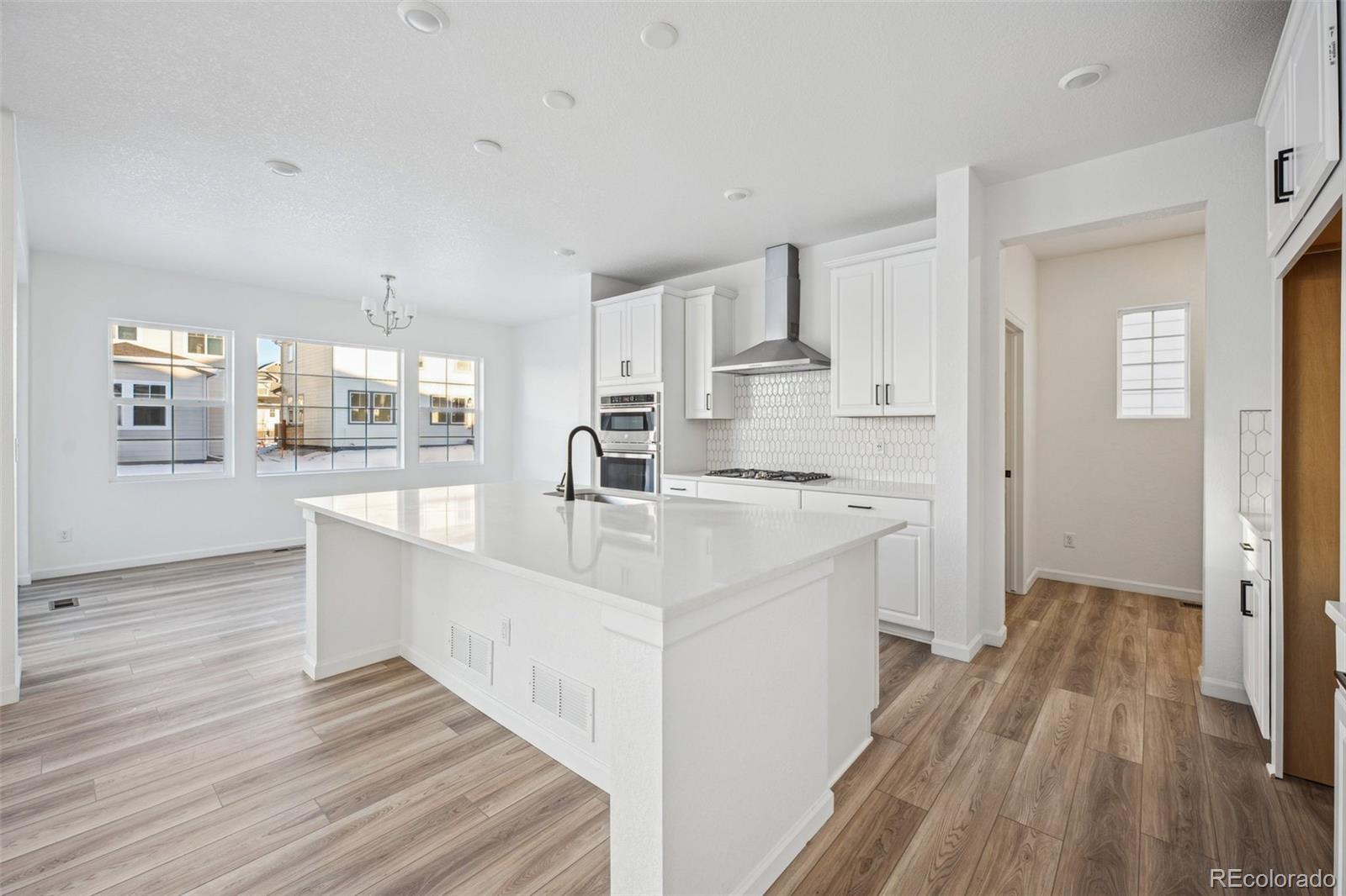MLS Image #4 for 3372 n buchanan way,aurora, Colorado