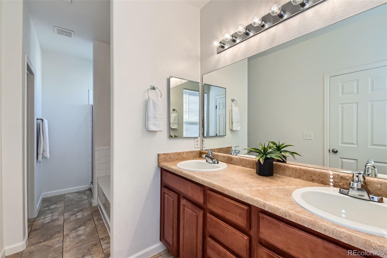 MLS Image #14 for 11250  florence street,commerce city, Colorado