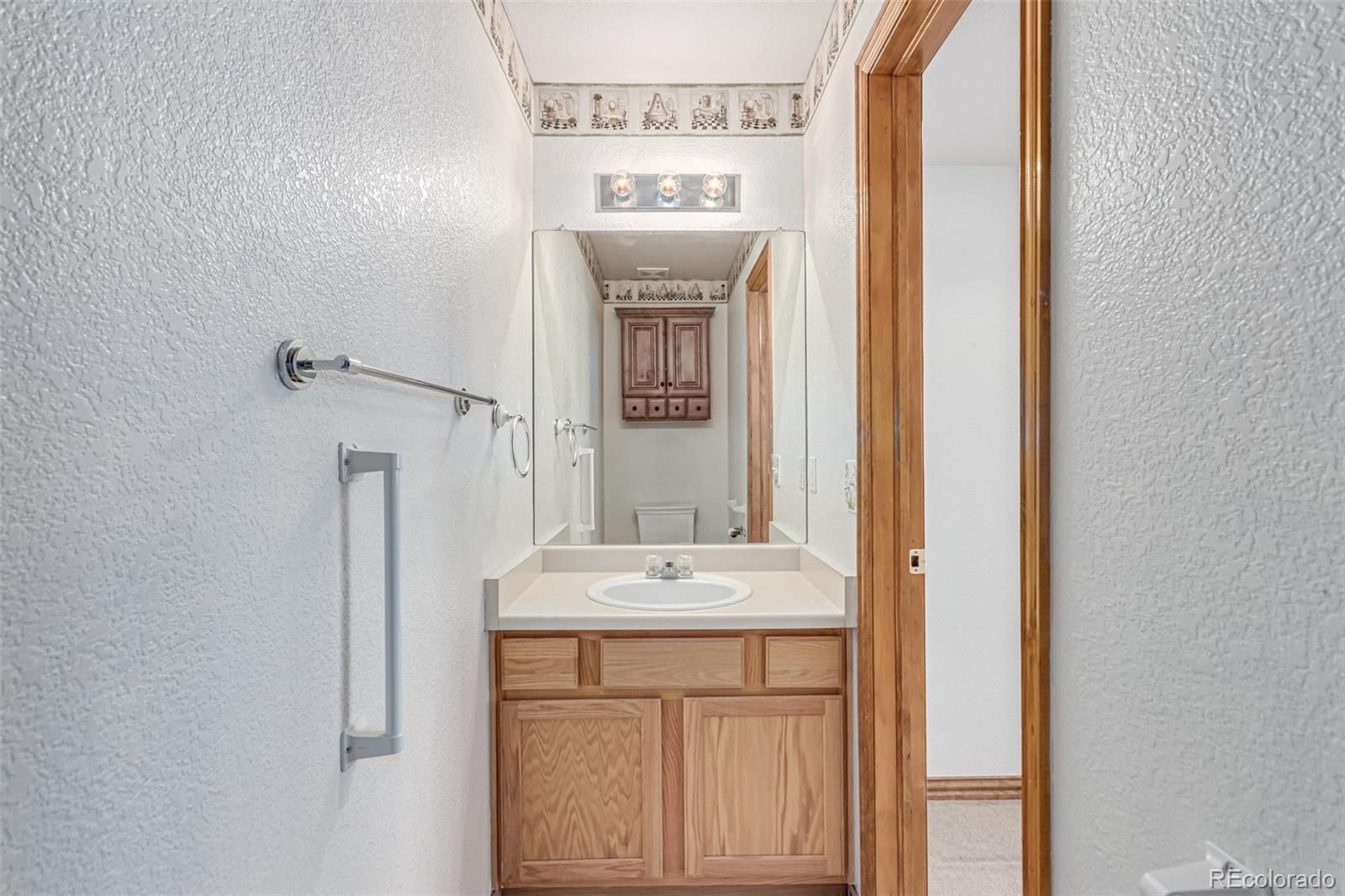 MLS Image #10 for 2950 s tower way,aurora, Colorado