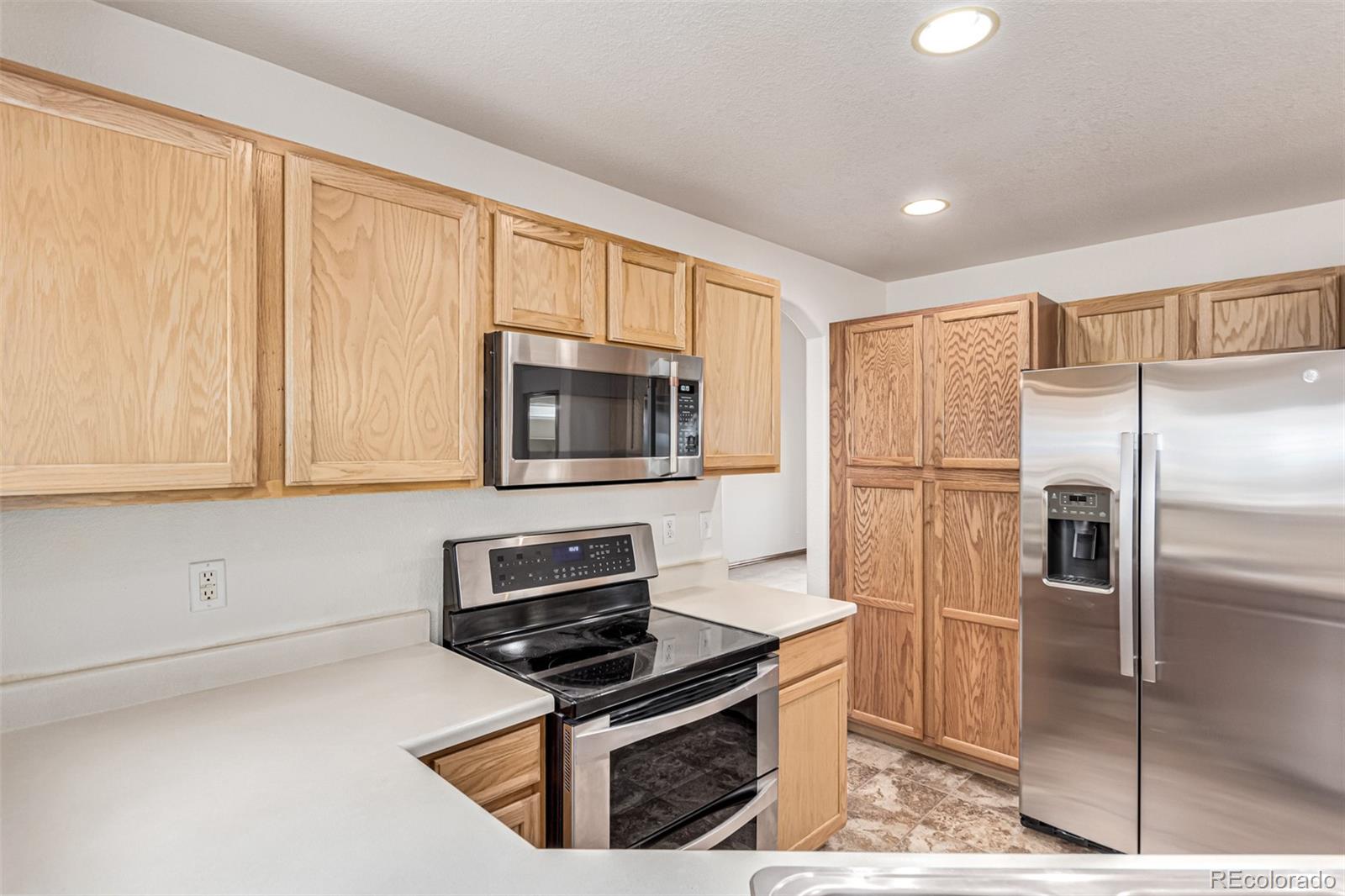 MLS Image #14 for 2950 s tower way,aurora, Colorado