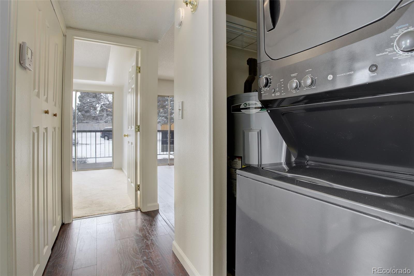 MLS Image #16 for 2575 s syracuse way,denver, Colorado